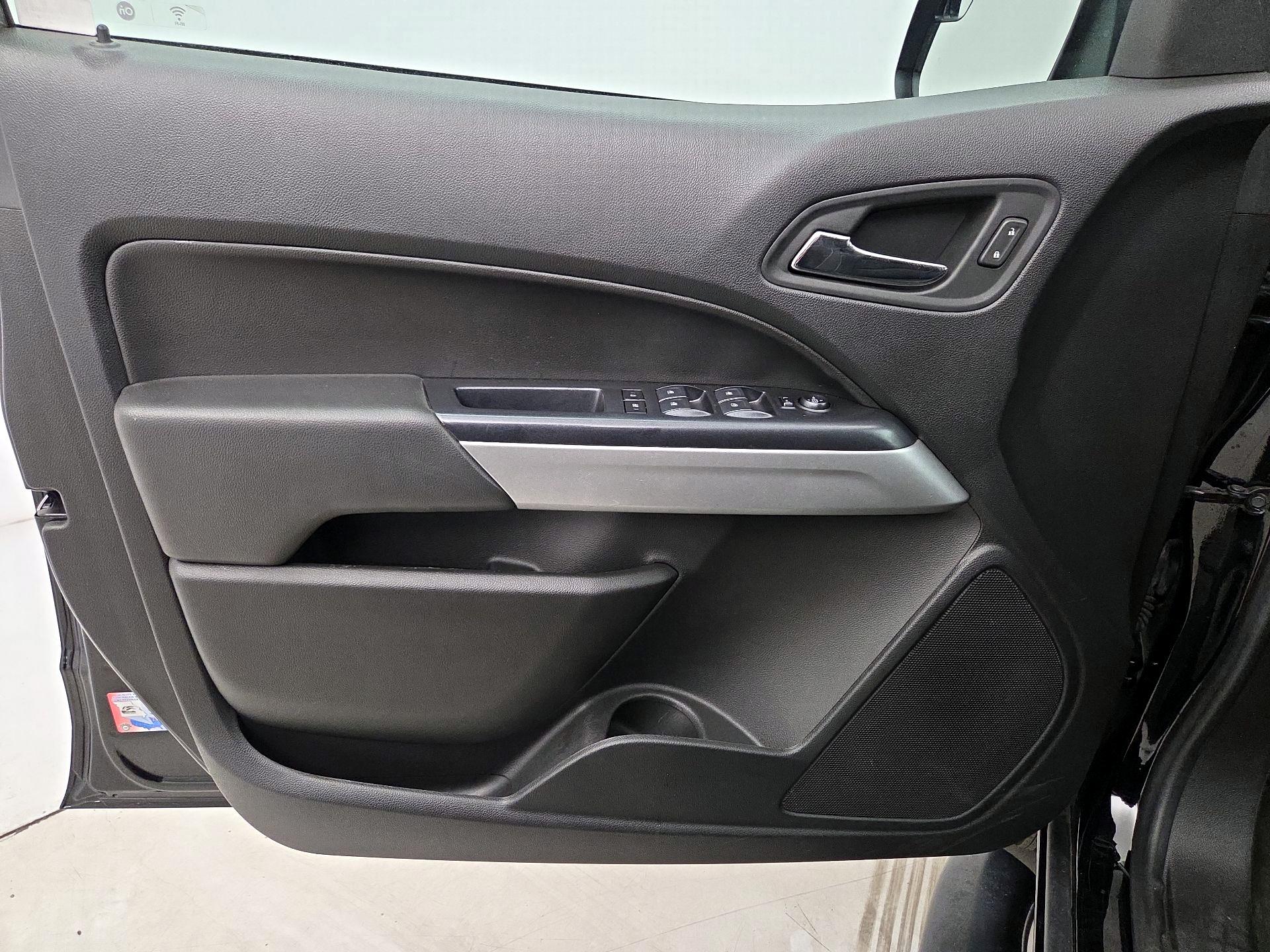 Thumbnail: 2021 Chevrolet Colorado - 12