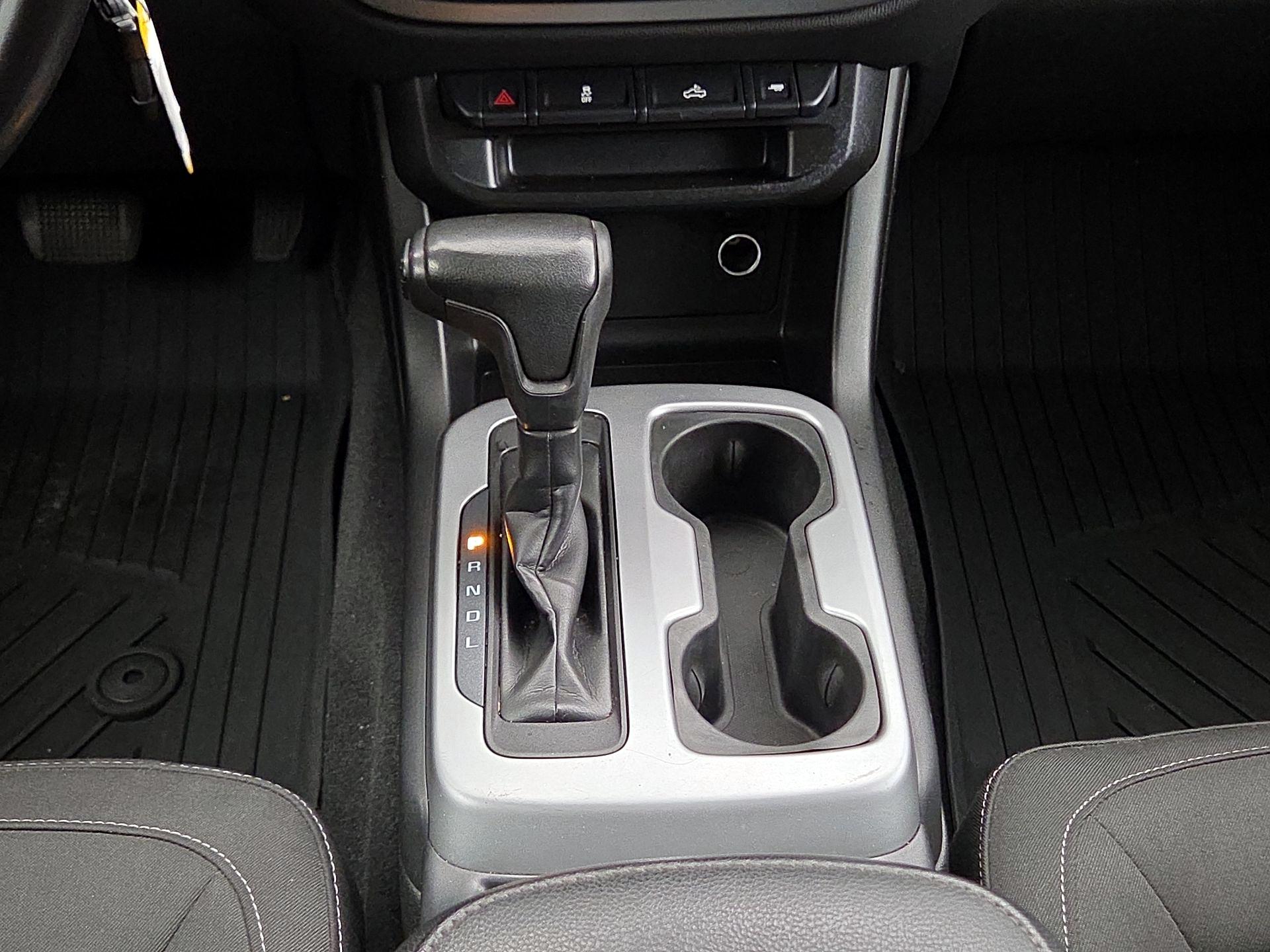 Thumbnail: 2021 Chevrolet Colorado - 16