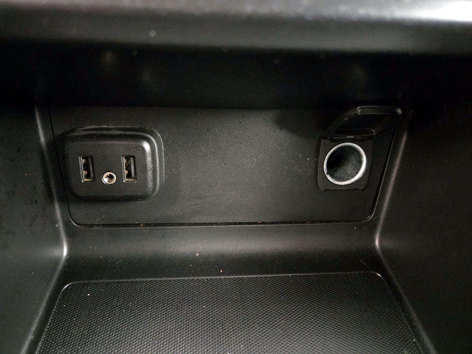 Thumbnail: 2021 Chevrolet Colorado - 17