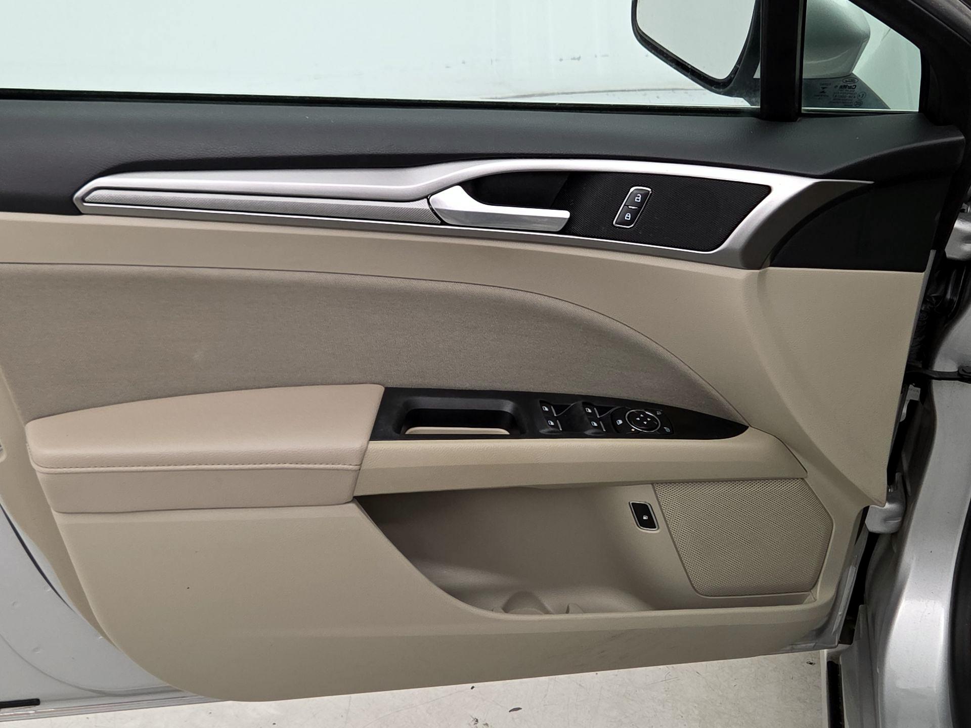 Thumbnail: 2019 Ford Fusion - 12