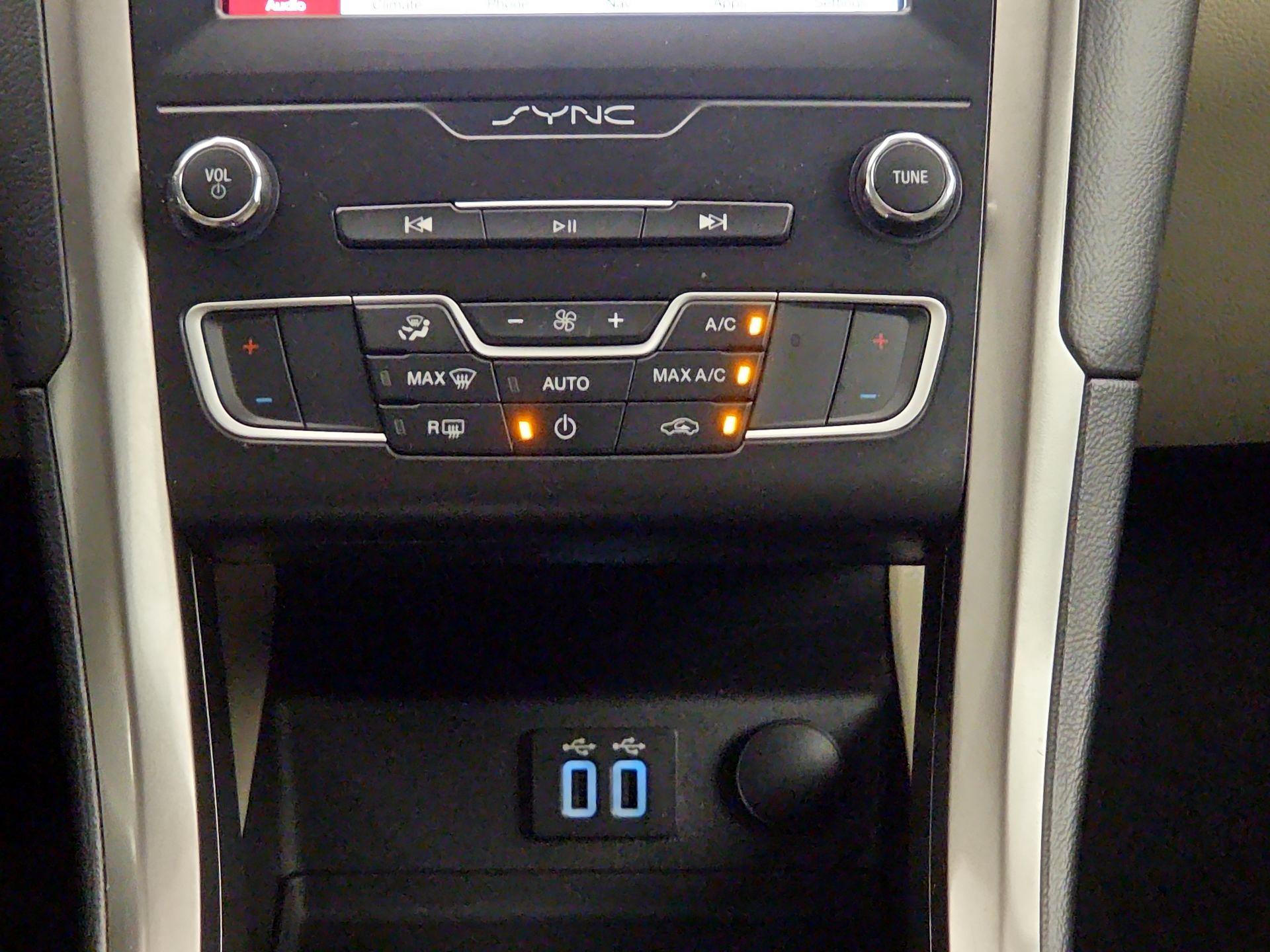 Thumbnail: 2019 Ford Fusion - 16