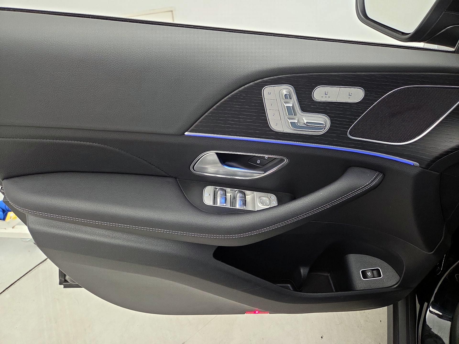 Thumbnail: 2025 Mercedes-Benz GLE - 12