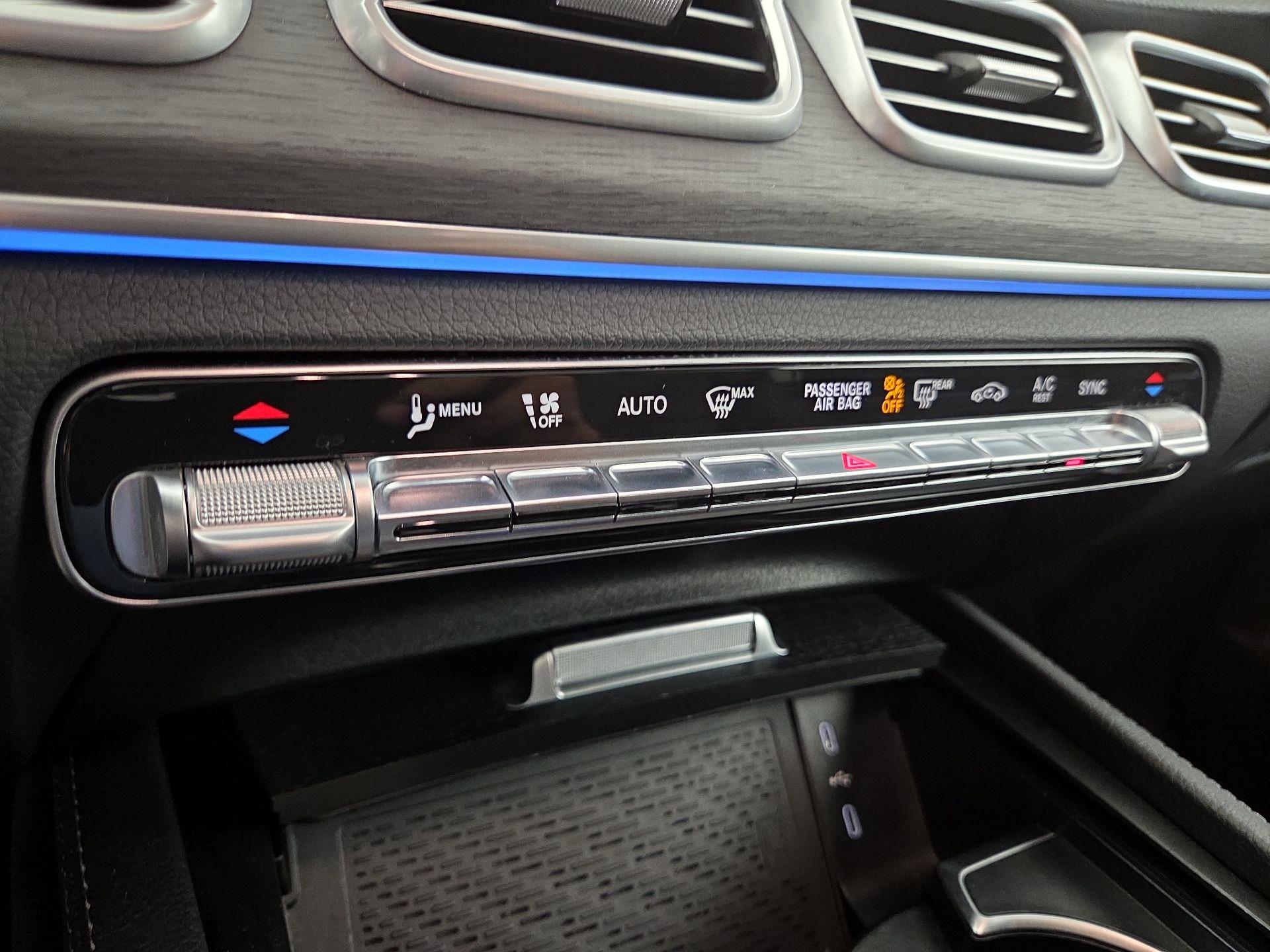 Thumbnail: 2025 Mercedes-Benz GLE - 17