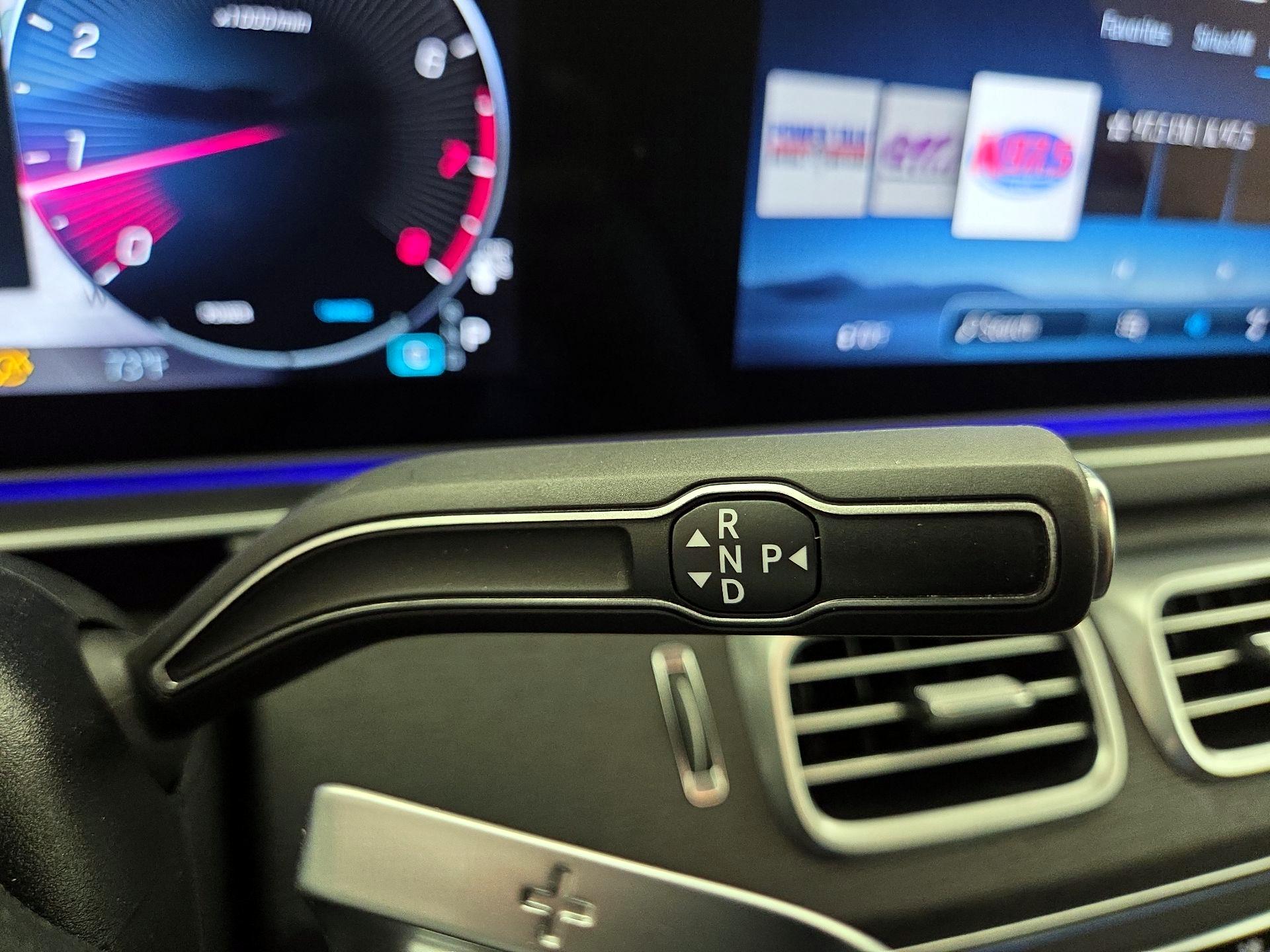 Thumbnail: 2025 Mercedes-Benz GLE - 18