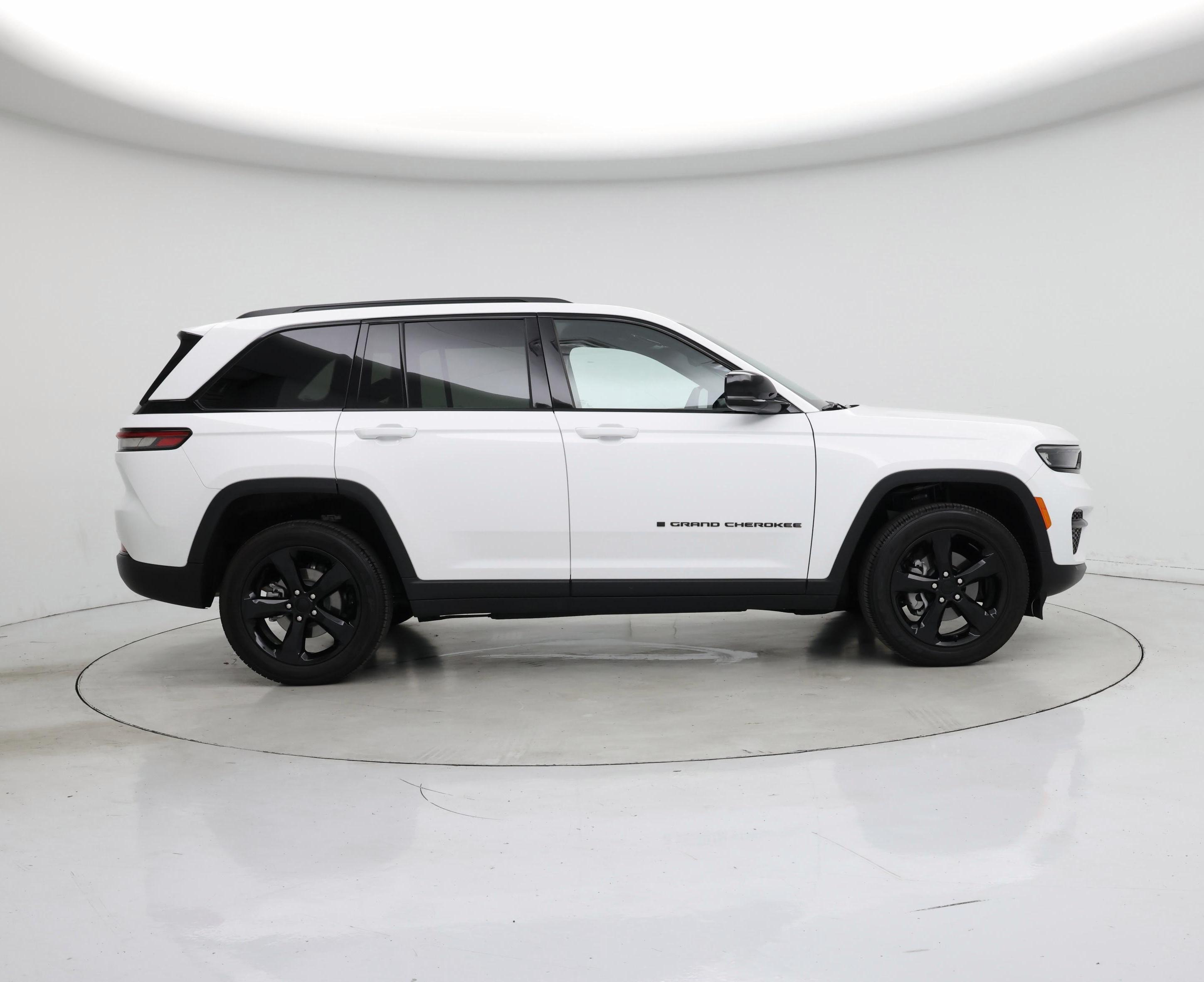 Thumbnail: 2023 Jeep Grand Cherokee - 7