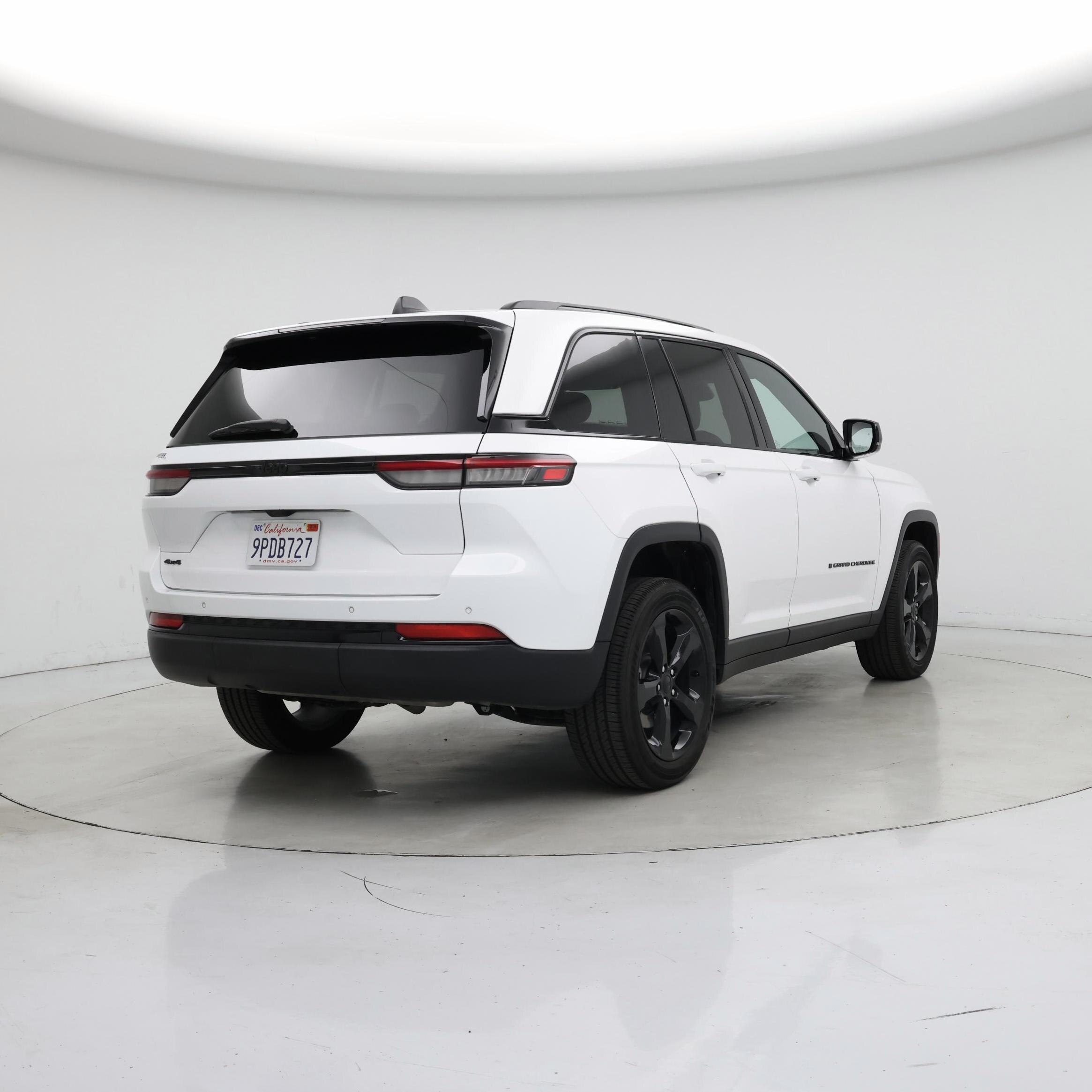Thumbnail: 2023 Jeep Grand Cherokee - 8
