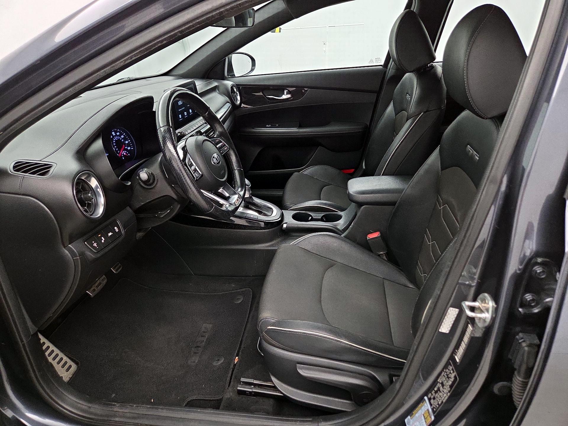 Thumbnail: 2021 Kia Forte - 11