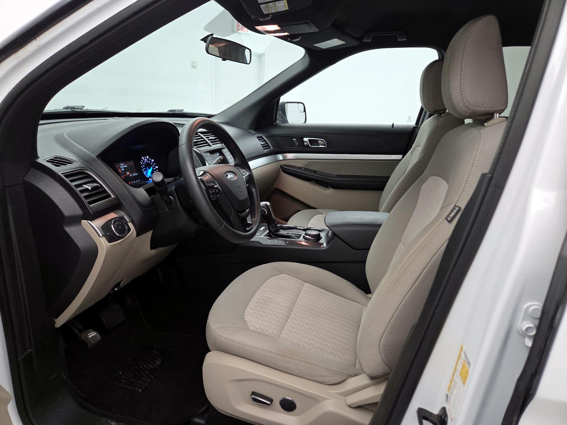 Thumbnail: 2018 Ford Explorer - 11