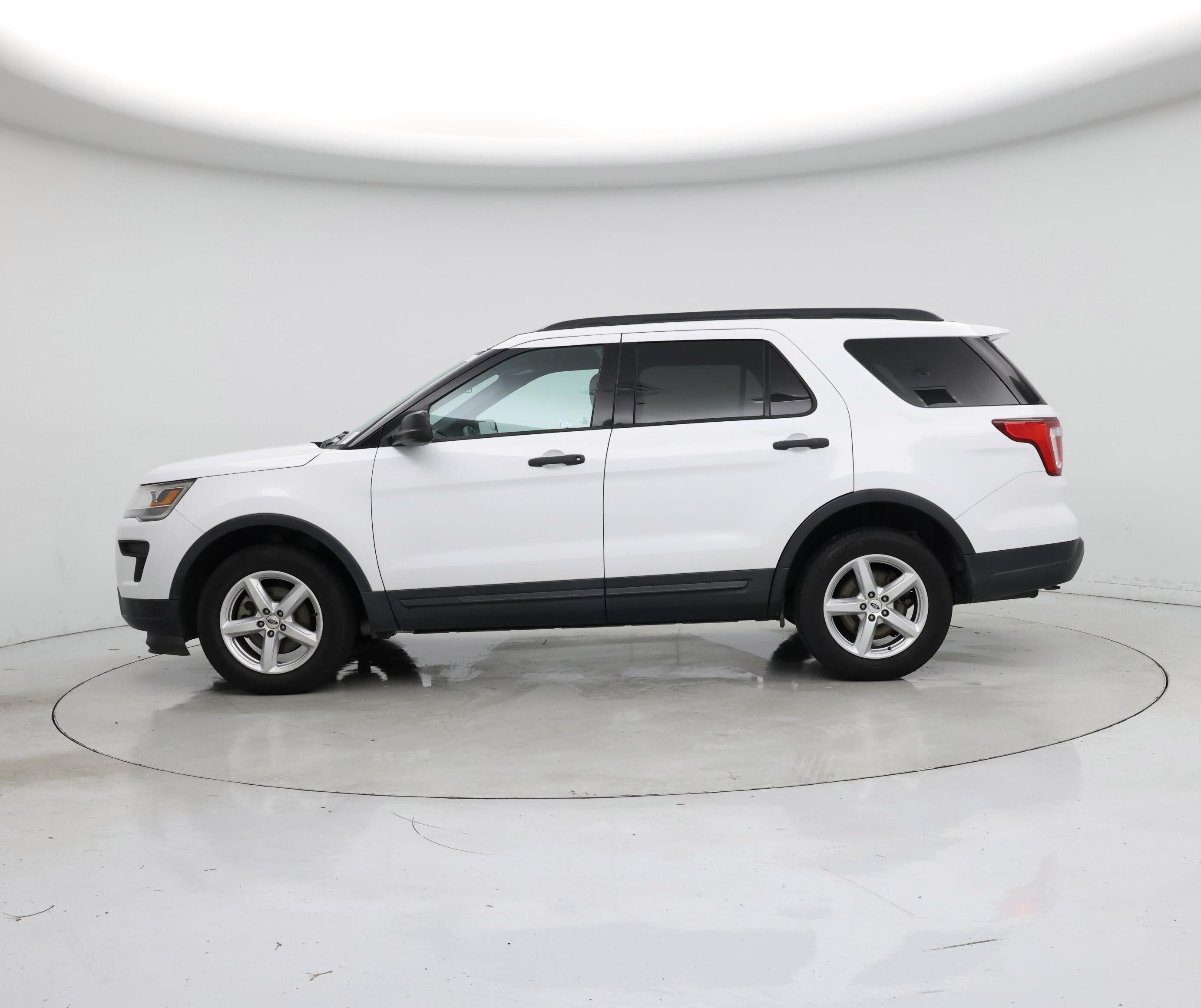 Thumbnail: 2018 Ford Explorer - 3