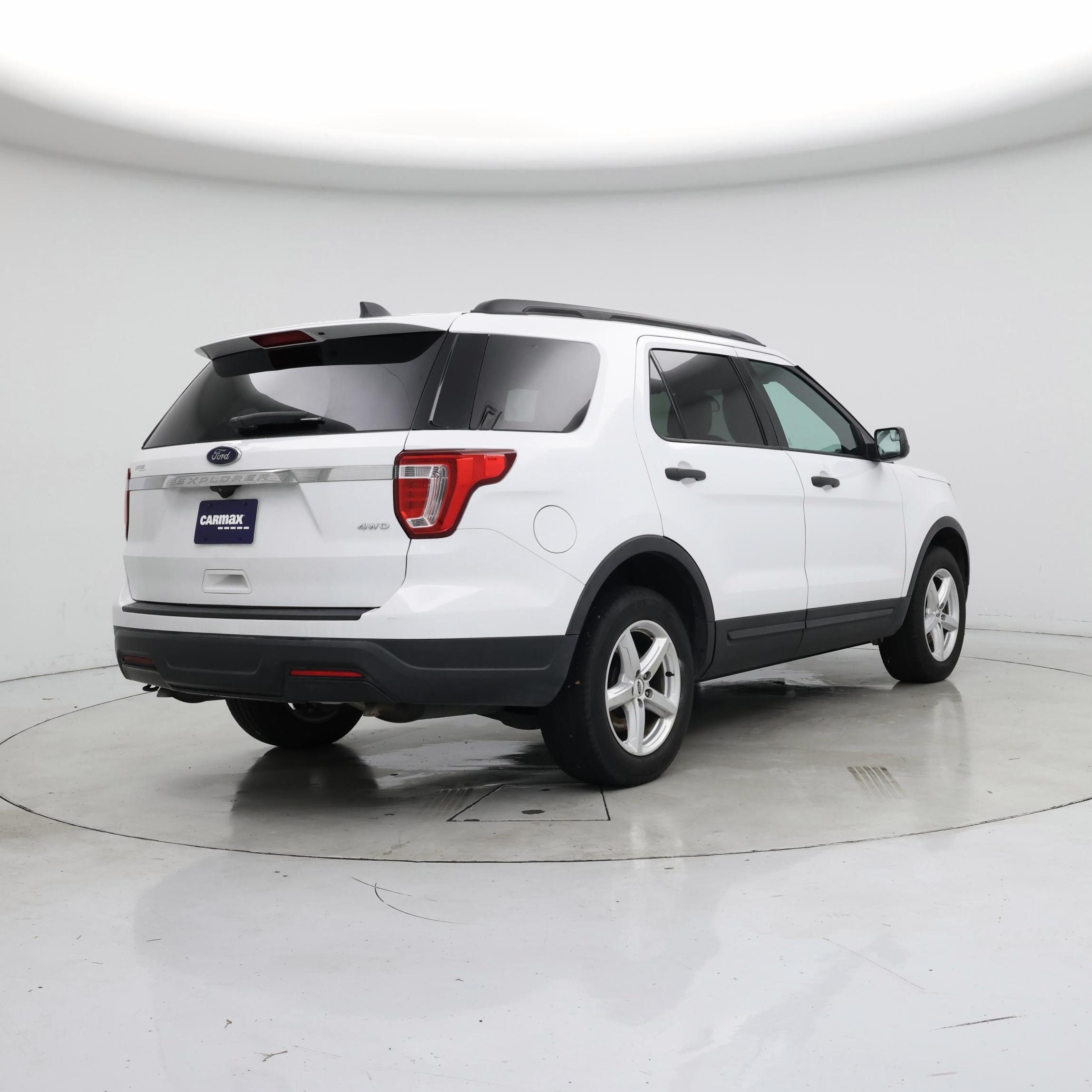 Thumbnail: 2018 Ford Explorer - 8