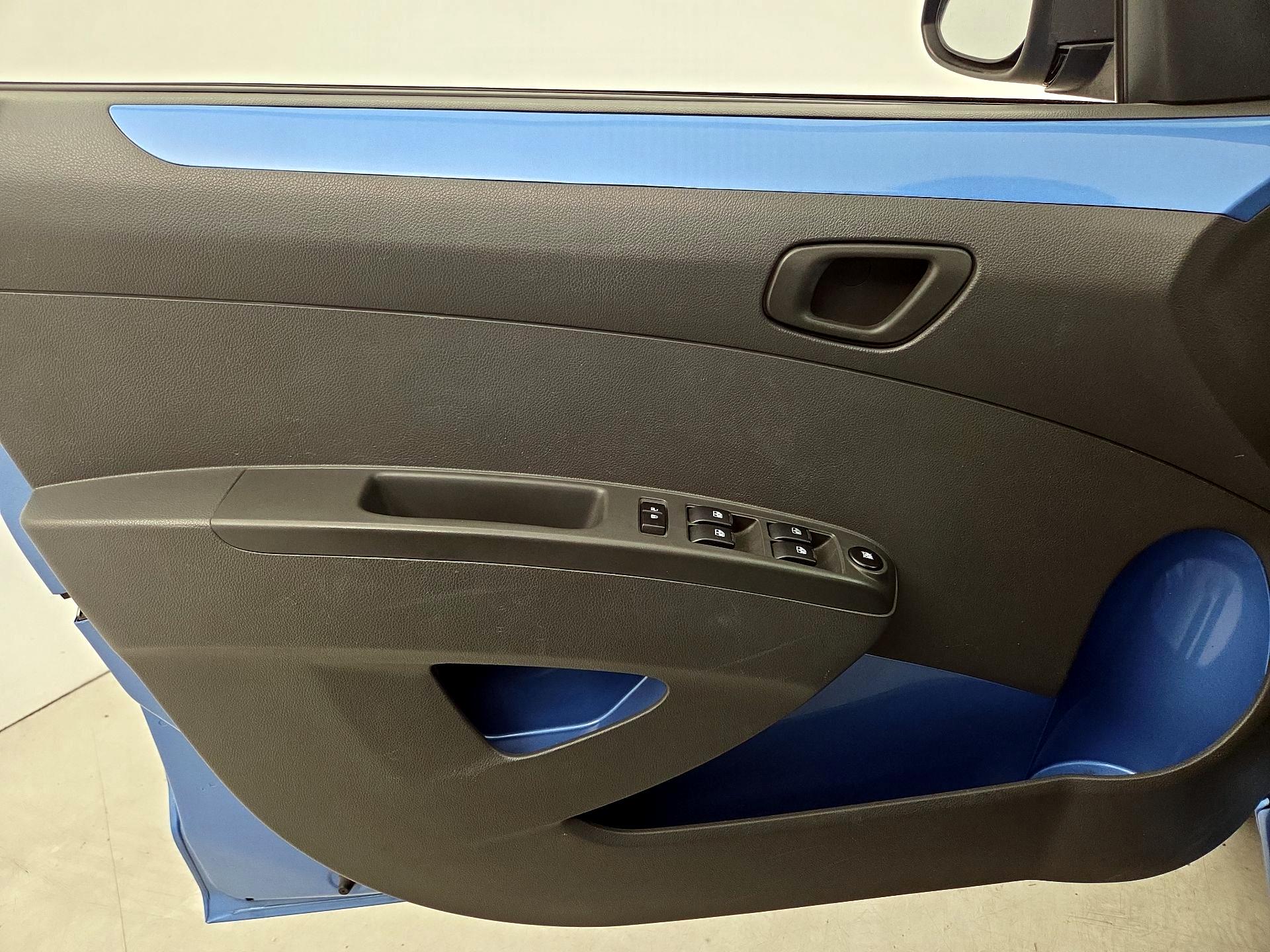 Thumbnail: 2014 Chevrolet Spark - 12