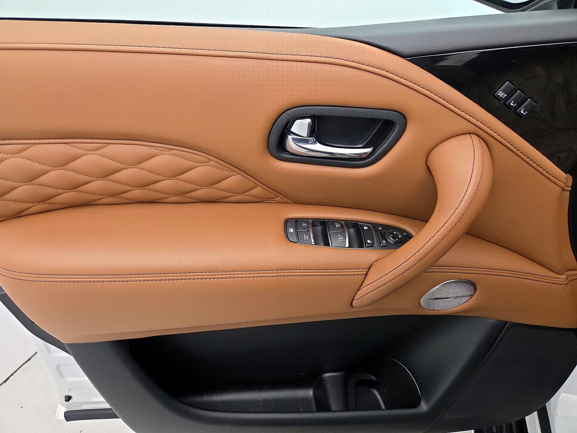 Thumbnail: 2023 INFINITI QX80 - 12