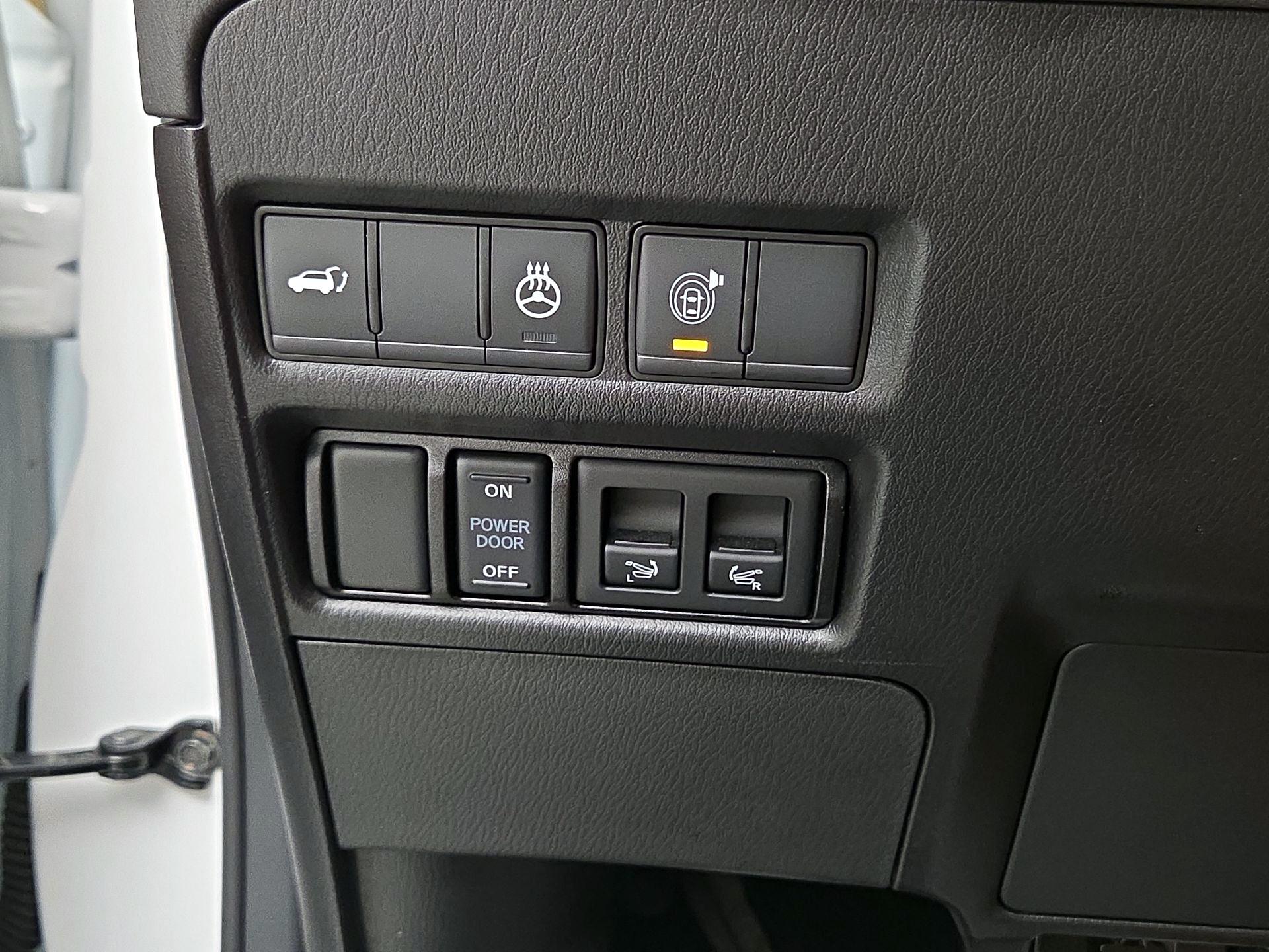 Thumbnail: 2023 INFINITI QX80 - 13