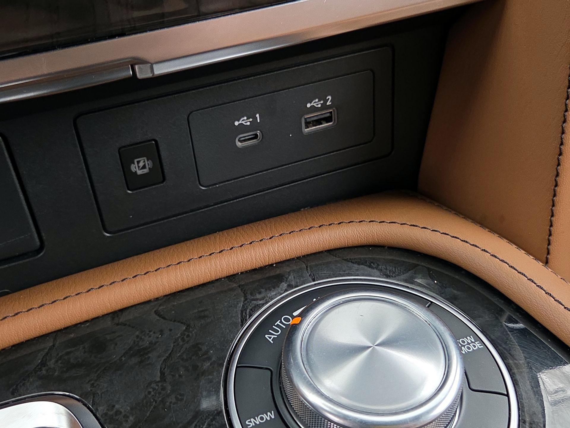 Thumbnail: 2023 INFINITI QX80 - 19