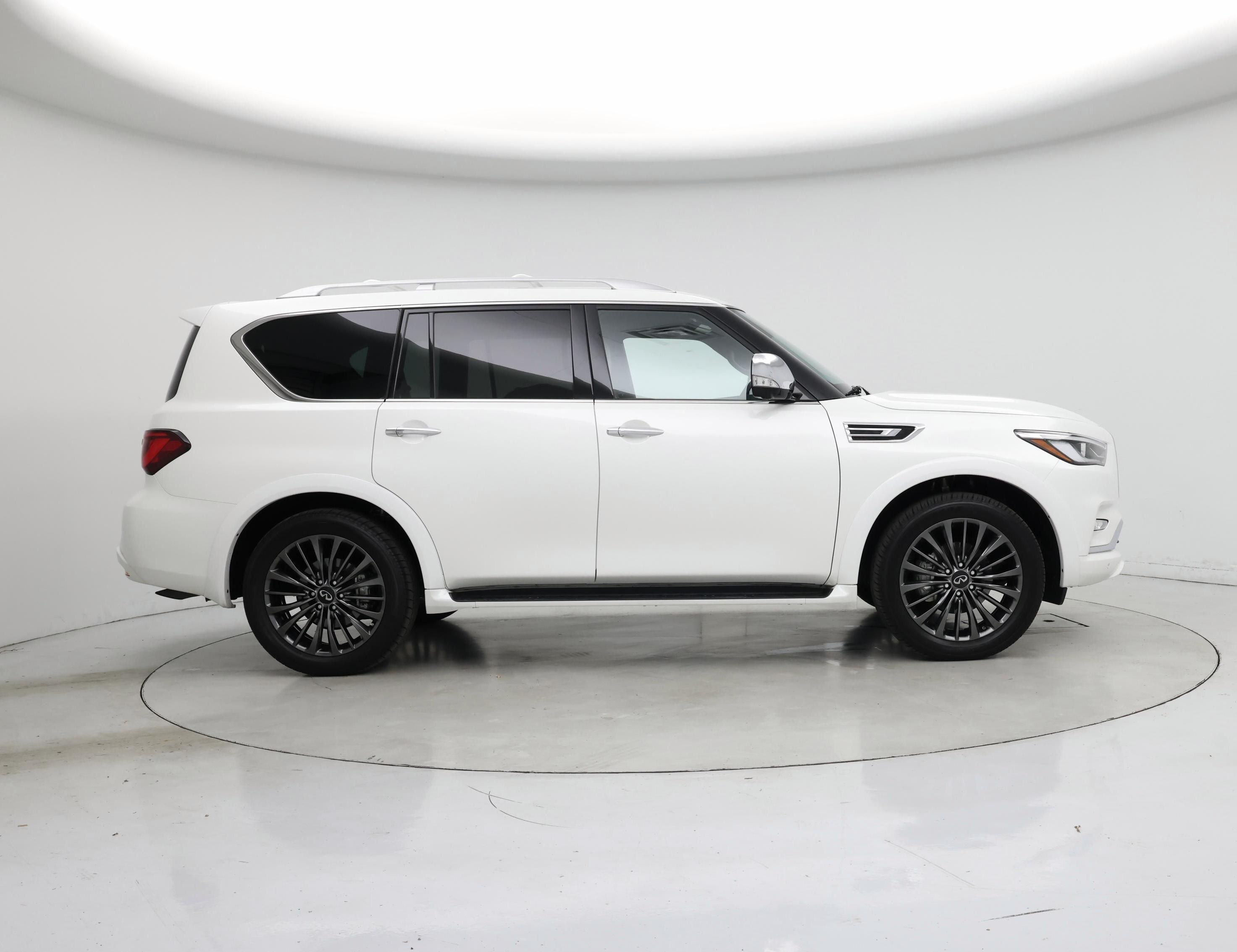 Thumbnail: 2023 INFINITI QX80 - 7