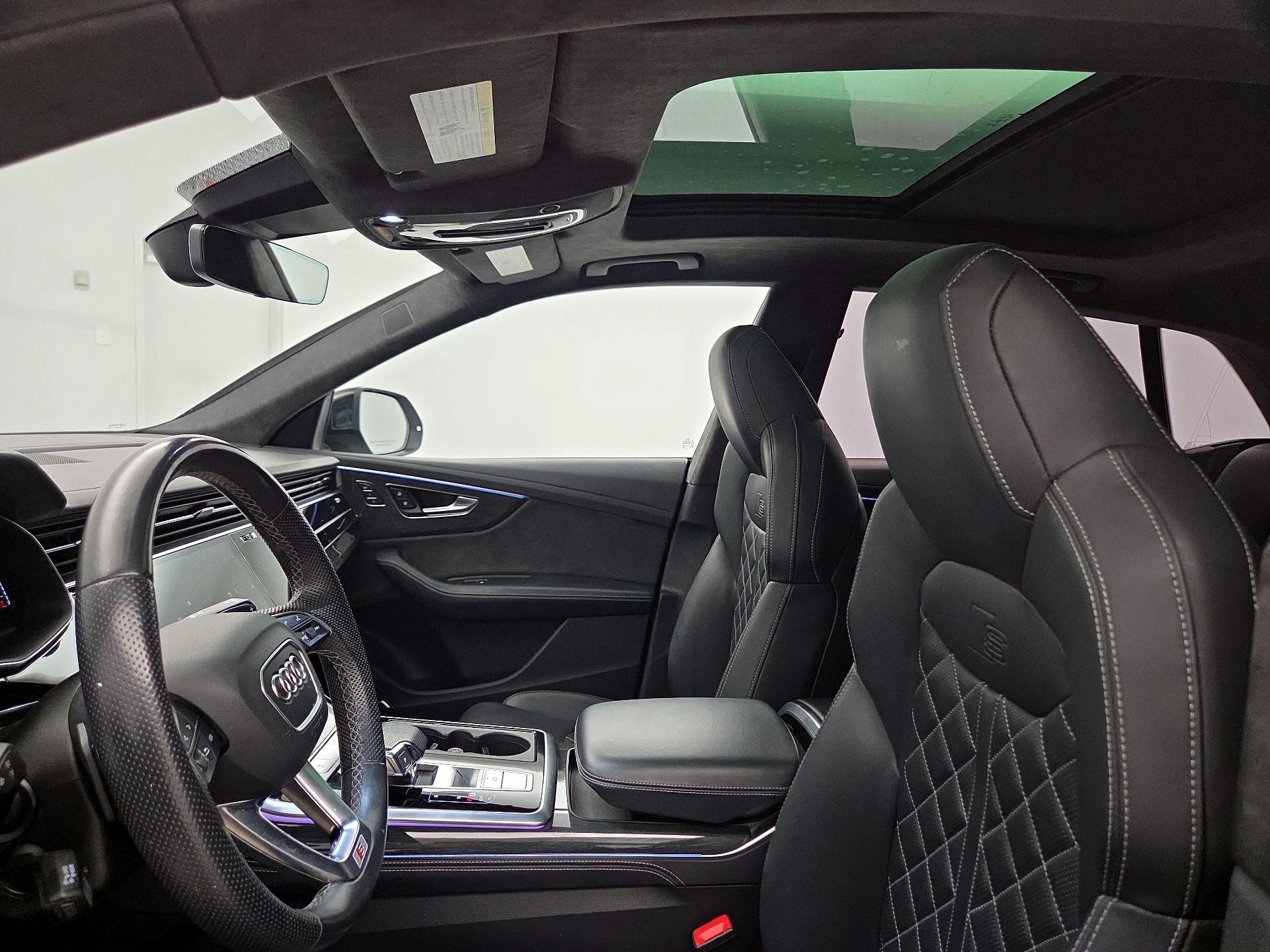 Thumbnail: 2021 Audi SQ8 - 19