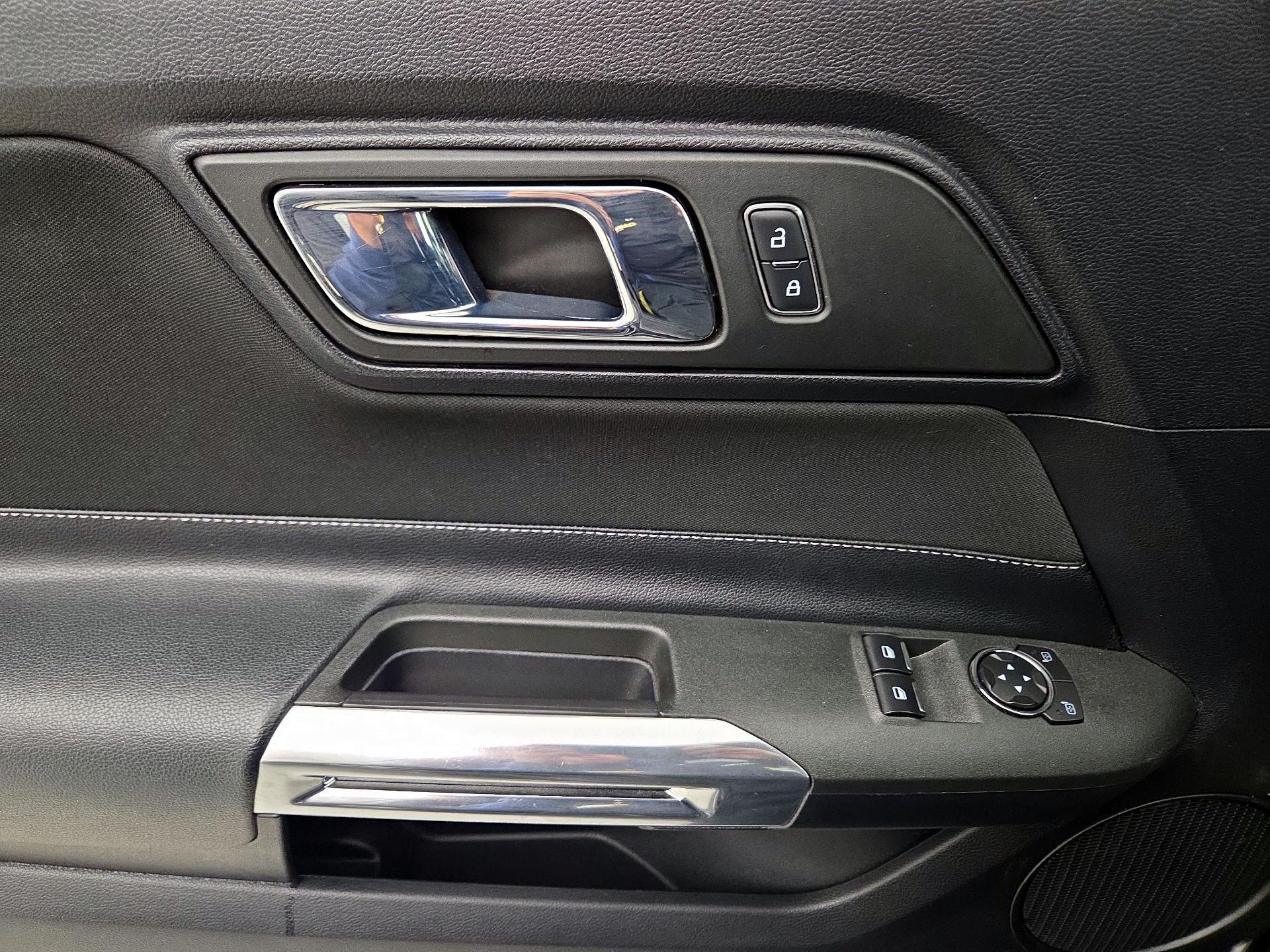 Thumbnail: 2015 Ford Mustang - 12