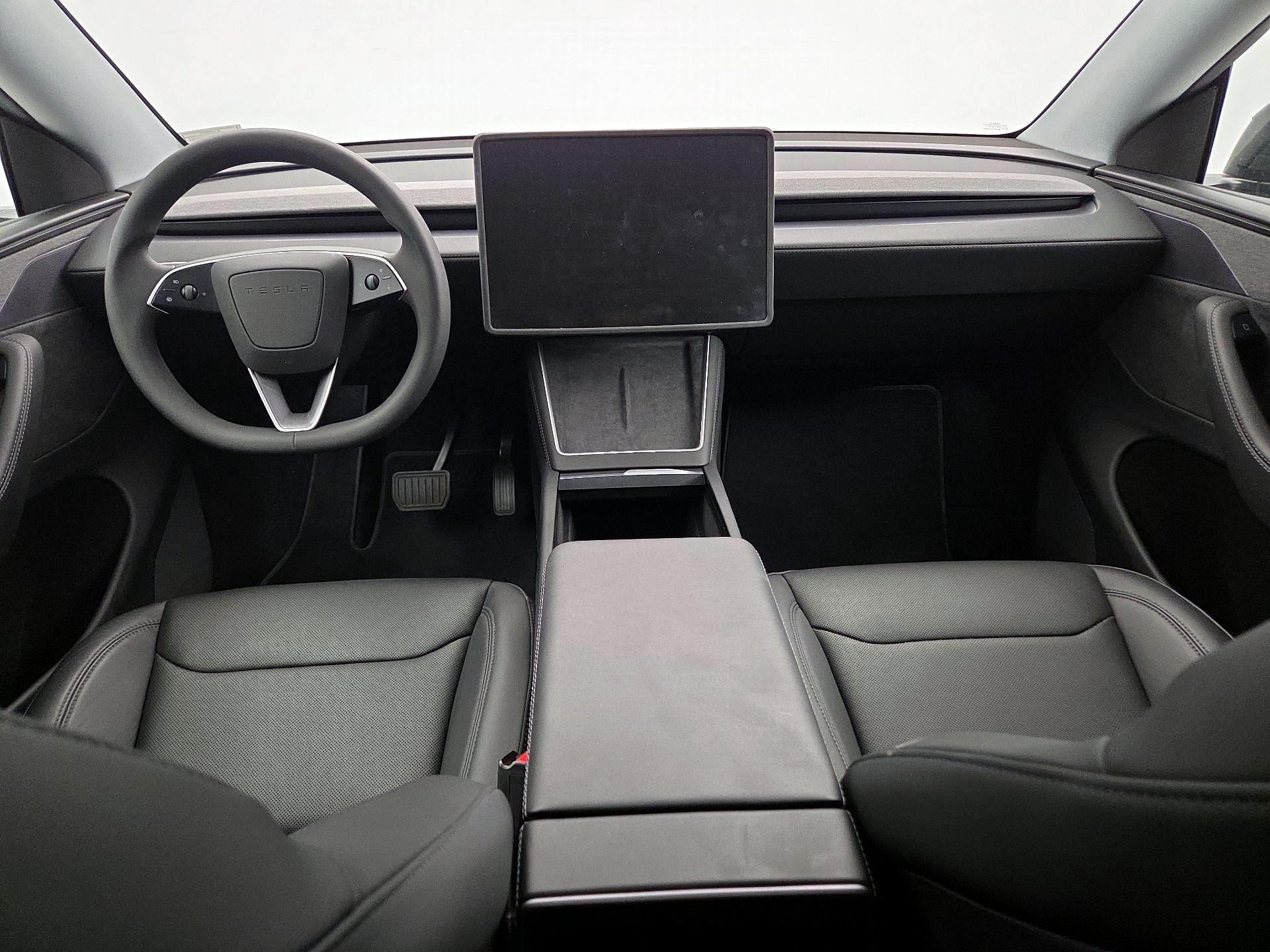 Thumbnail: 2026 Tesla Model Y - 9