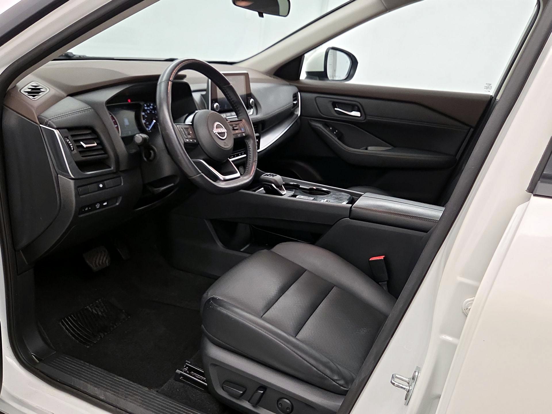 Thumbnail: 2023 Nissan Rogue - 11