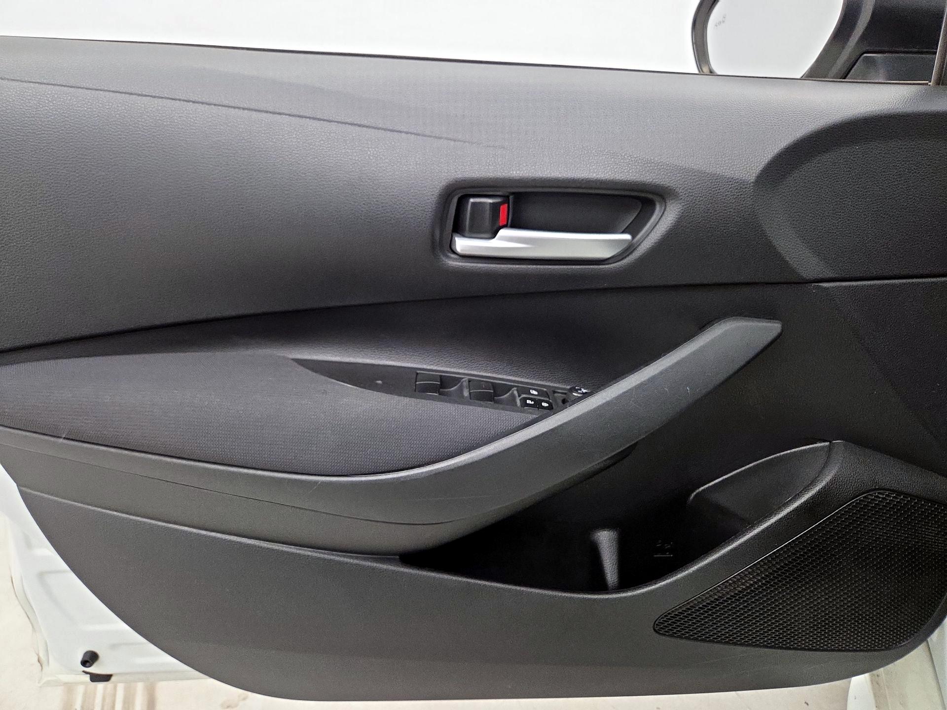 Thumbnail: 2021 Toyota Corolla - 12