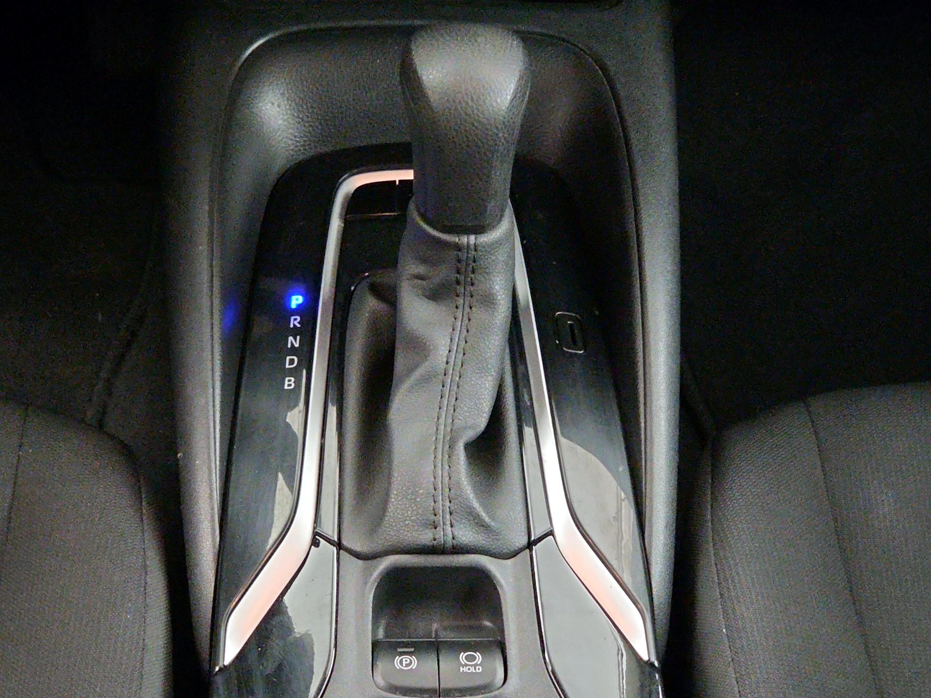 Thumbnail: 2021 Toyota Corolla - 17