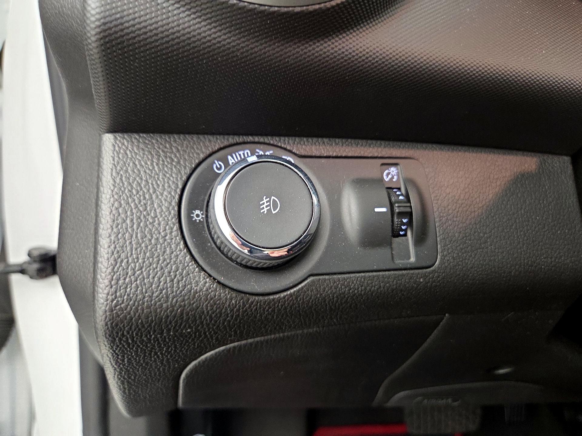 Thumbnail: 2020 Chevrolet Sonic - 13