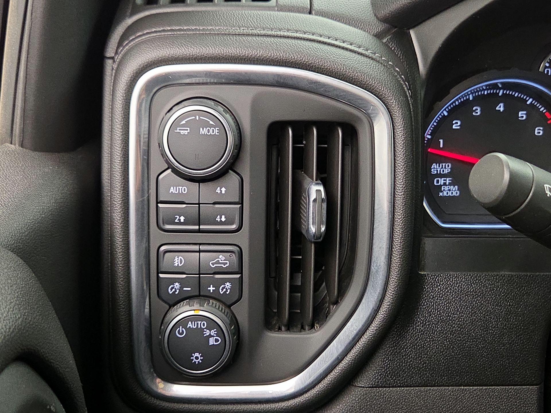 Thumbnail: 2021 Chevrolet Silverado 1500 - 13