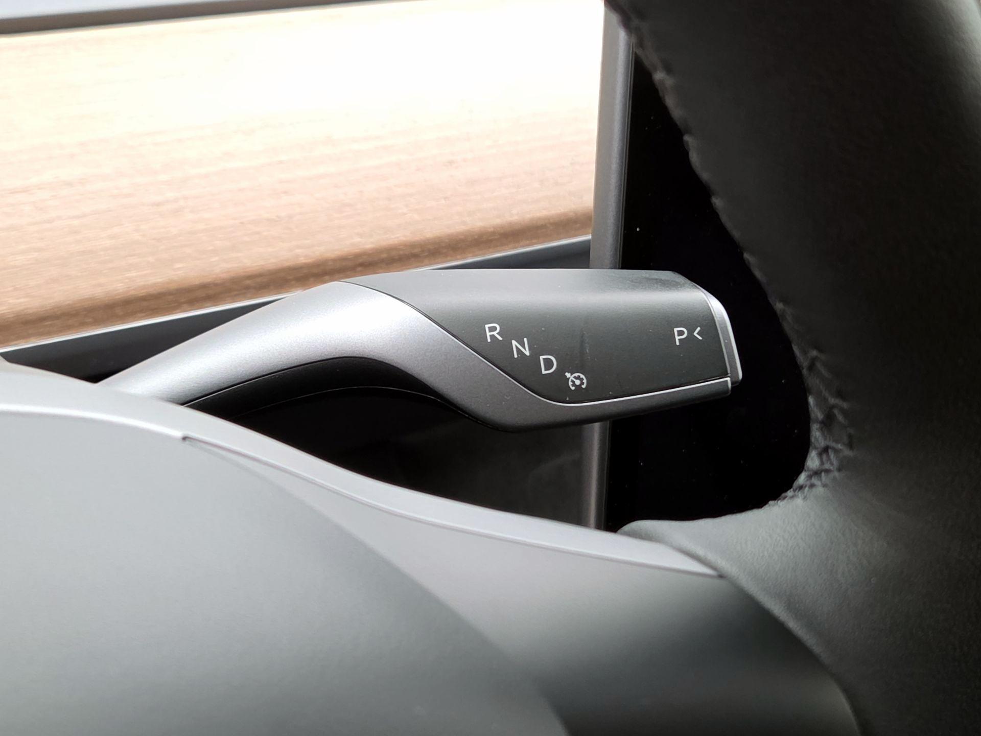 Thumbnail: 2022 Tesla Model 3 - 17