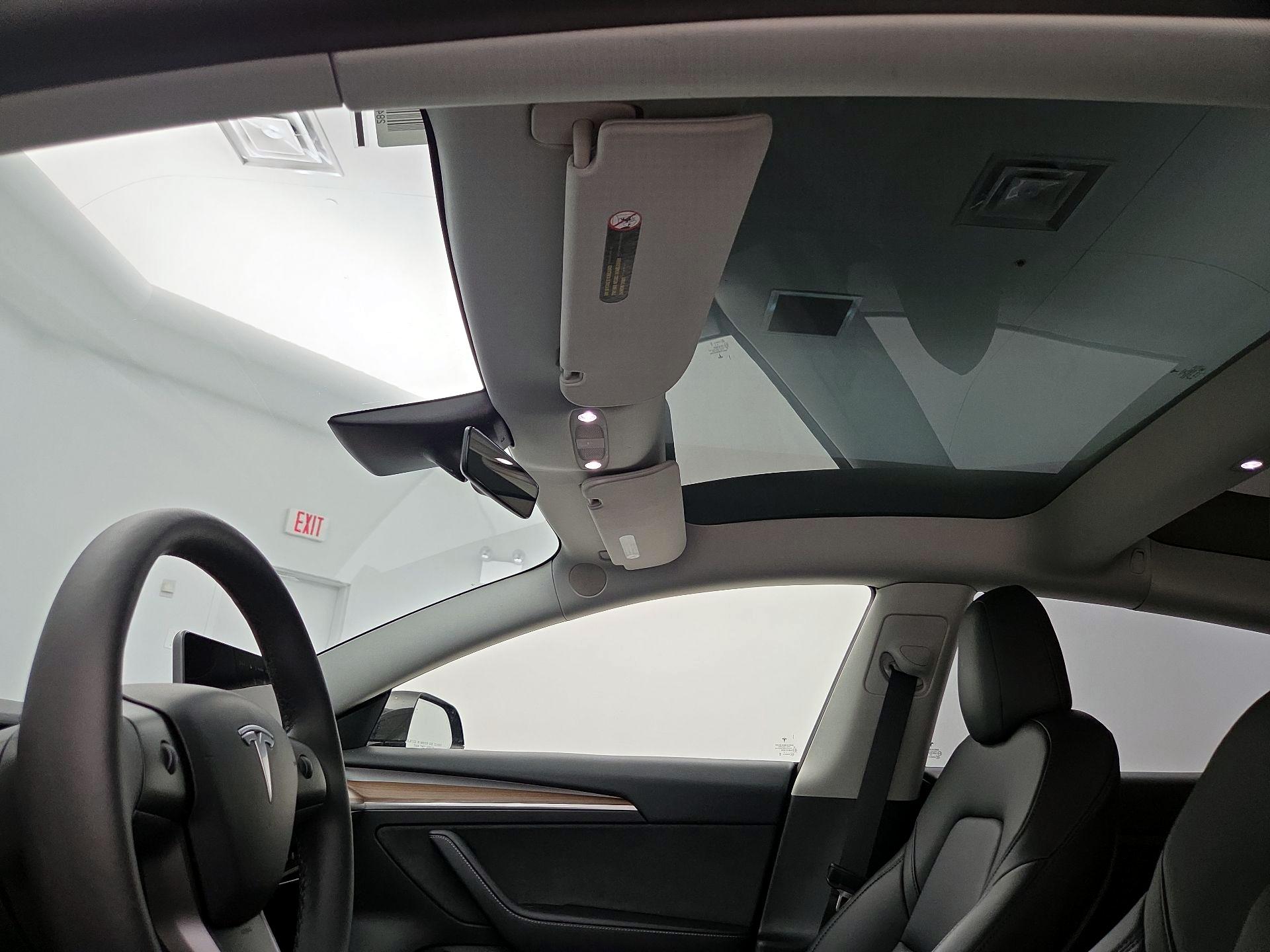 Thumbnail: 2022 Tesla Model 3 - 18