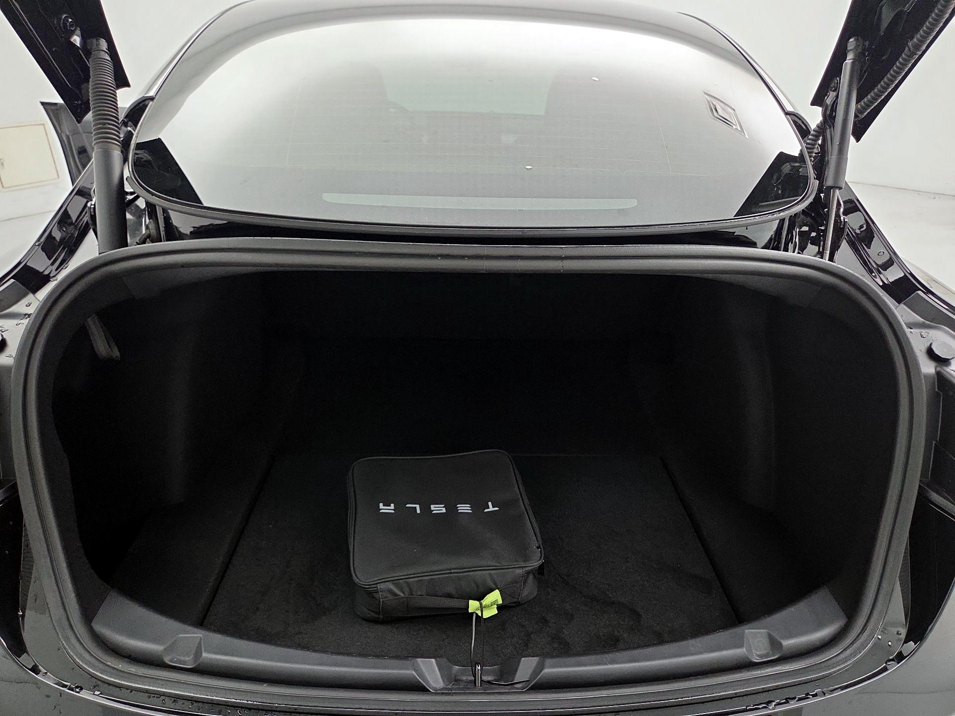 Thumbnail: 2022 Tesla Model 3 - 20