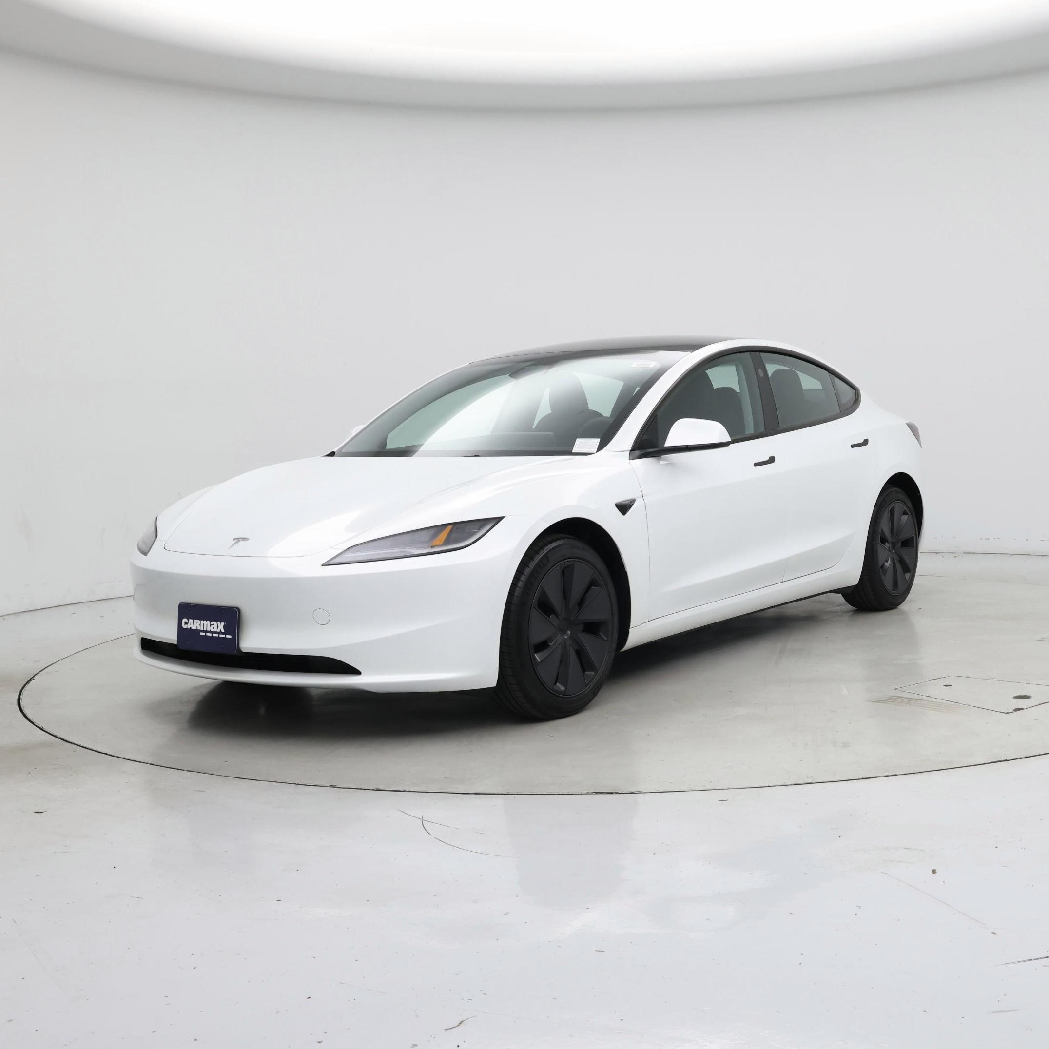 Thumbnail: 2025 Tesla Model 3 - 4