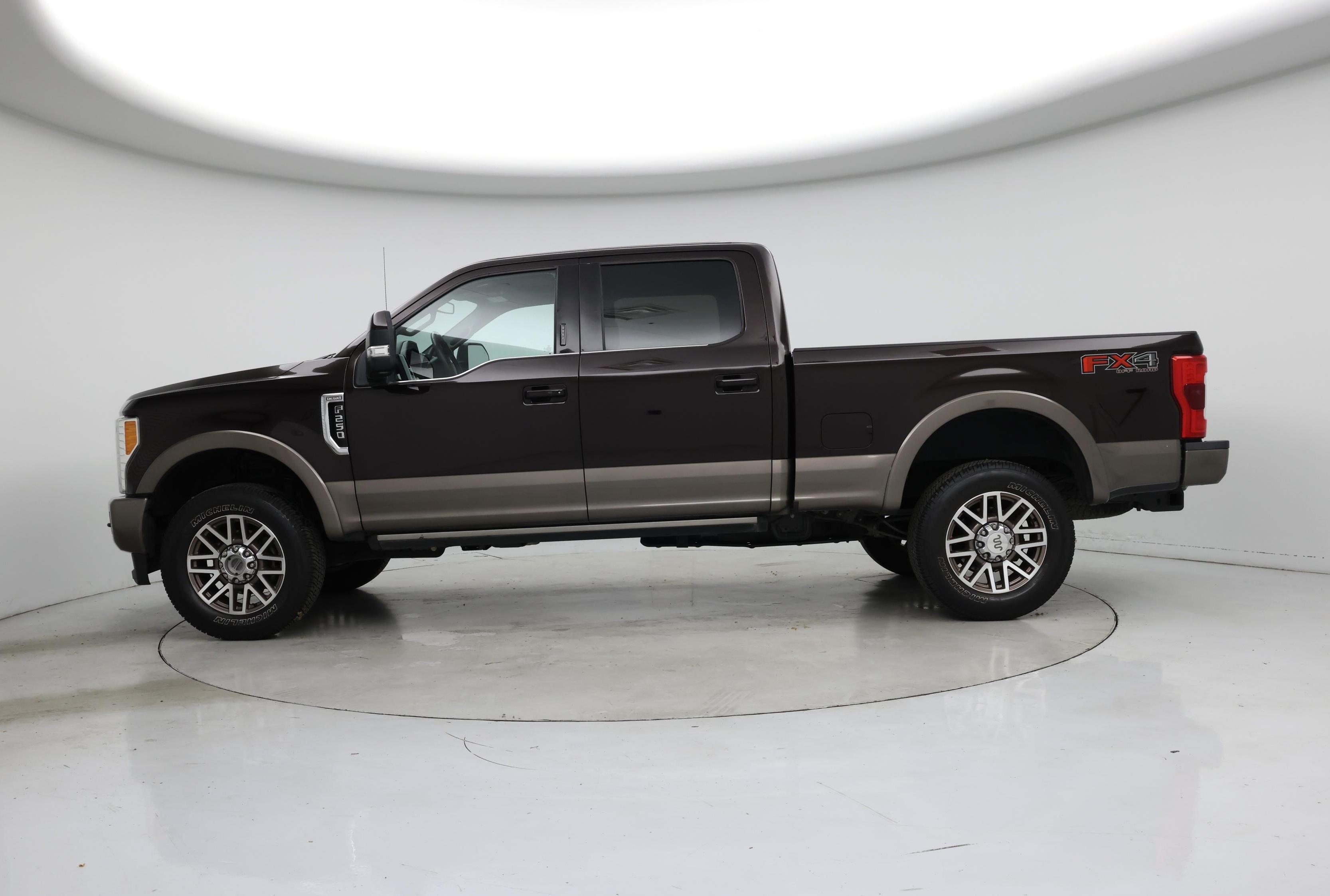 Thumbnail: 2018 Ford F-250 - 3