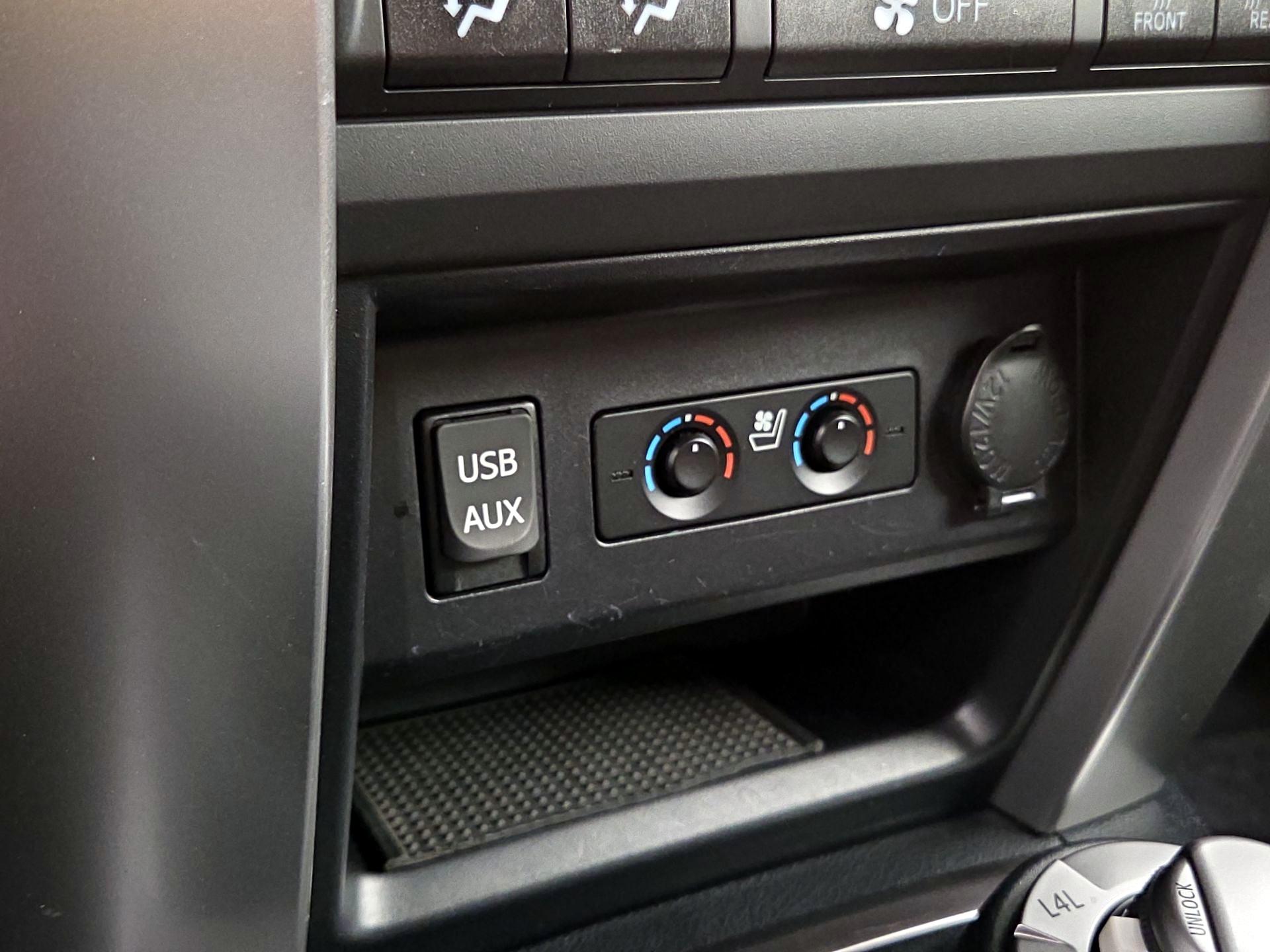 Thumbnail: 2018 Toyota 4Runner - 18