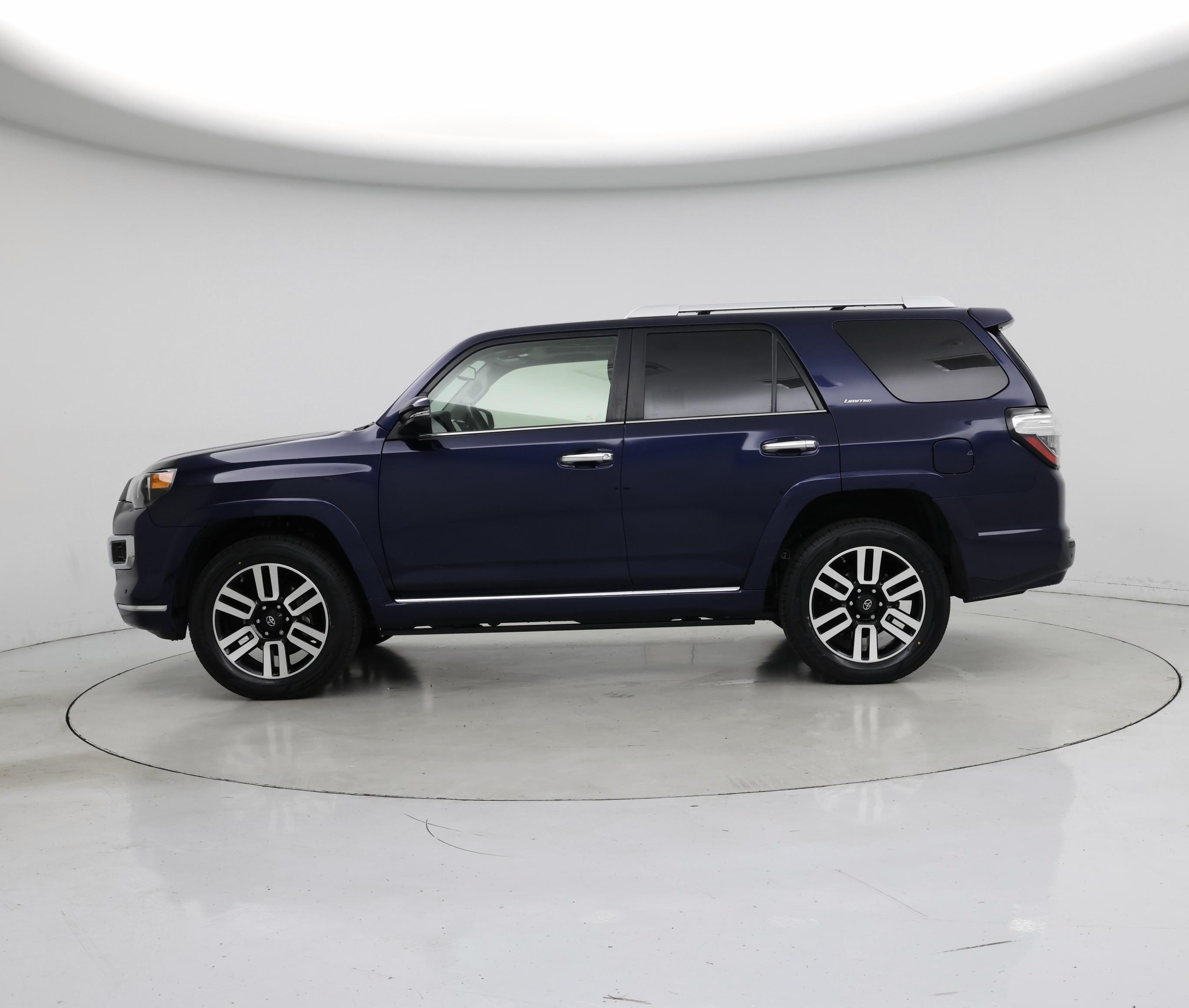 Thumbnail: 2018 Toyota 4Runner - 3