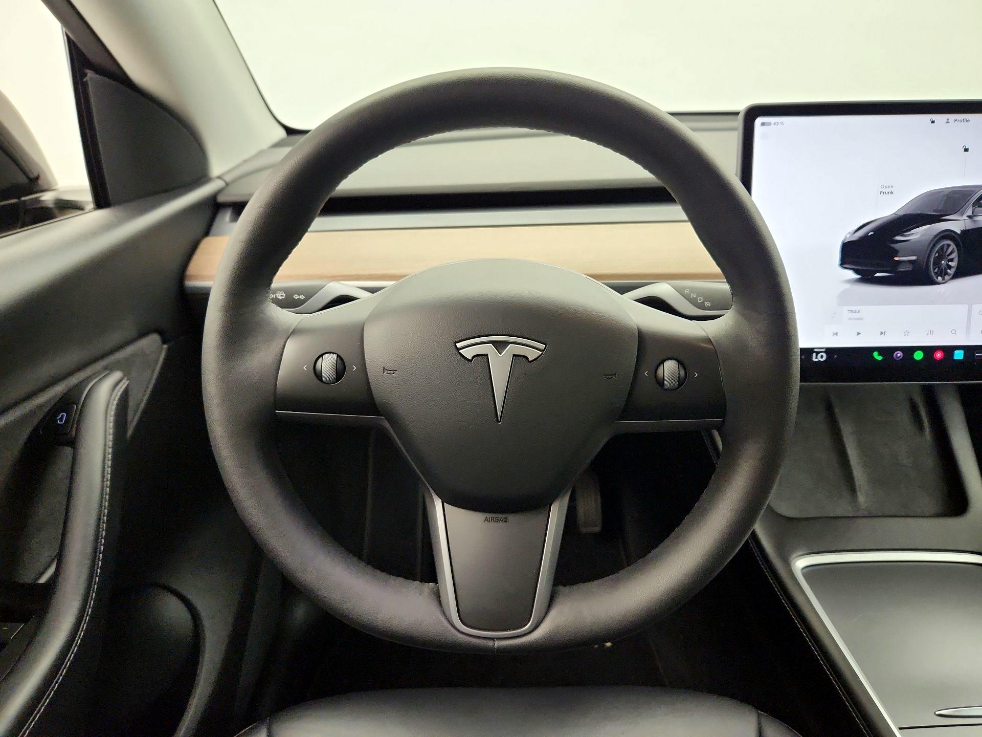 Thumbnail: 2022 Tesla Model Y - 10