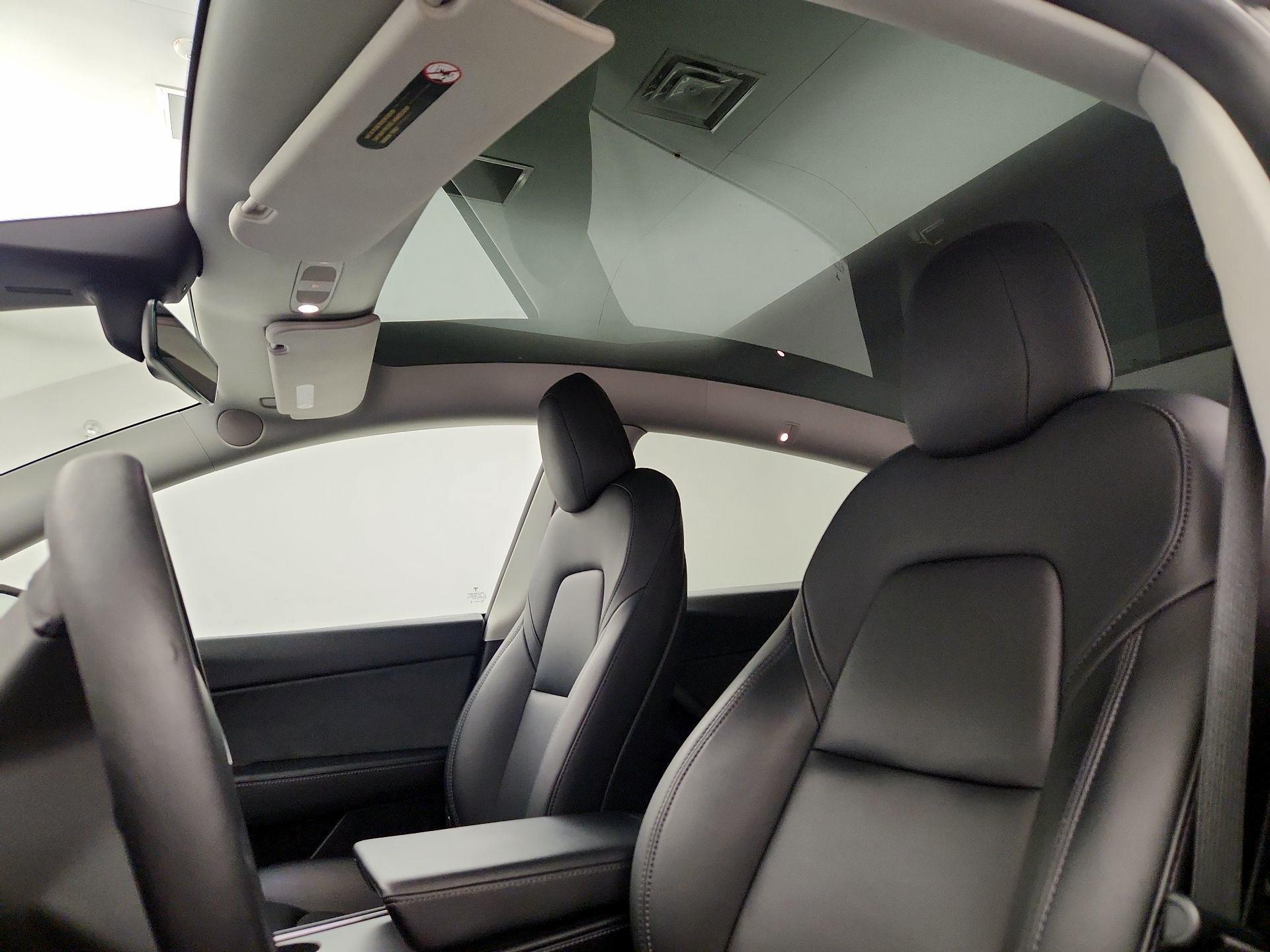 Thumbnail: 2022 Tesla Model Y - 18