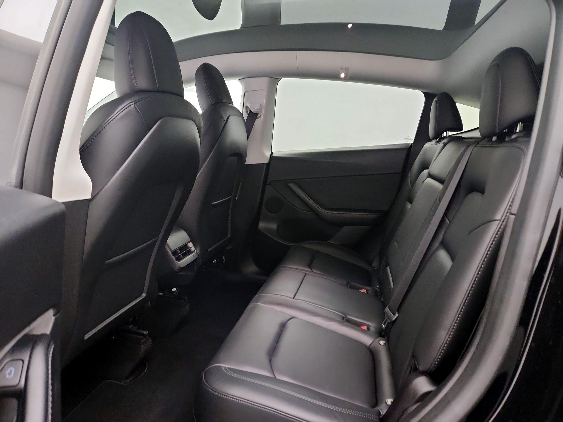 Thumbnail: 2022 Tesla Model Y - 19