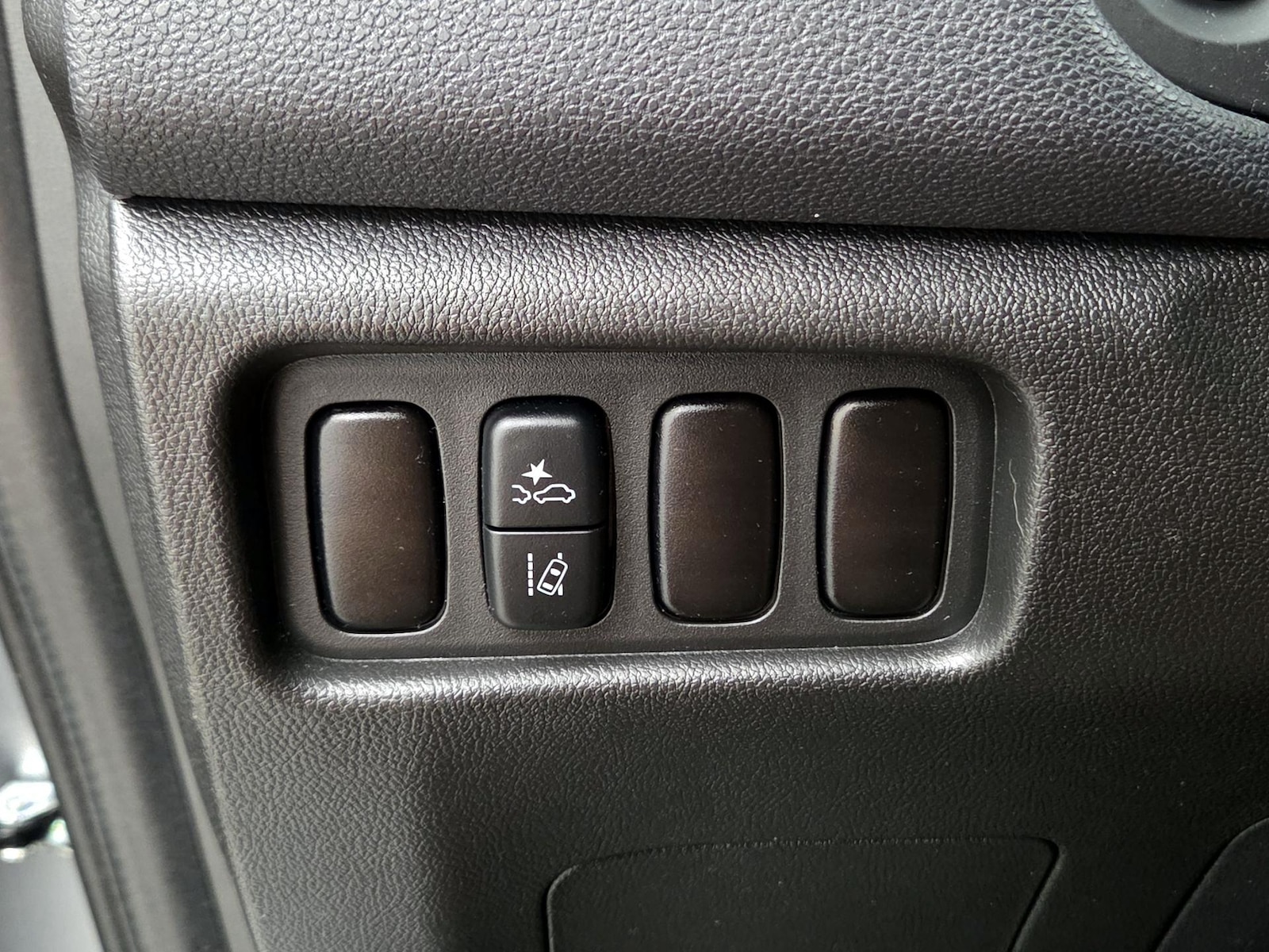 2025 Mitsubishi Outlander Sport S - Photo 14