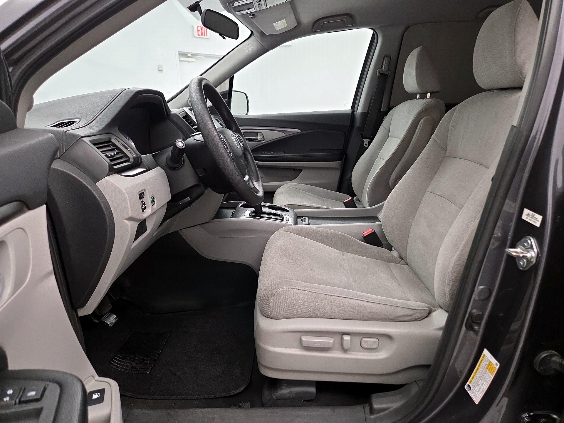 Thumbnail: 2018 Honda Pilot - 11