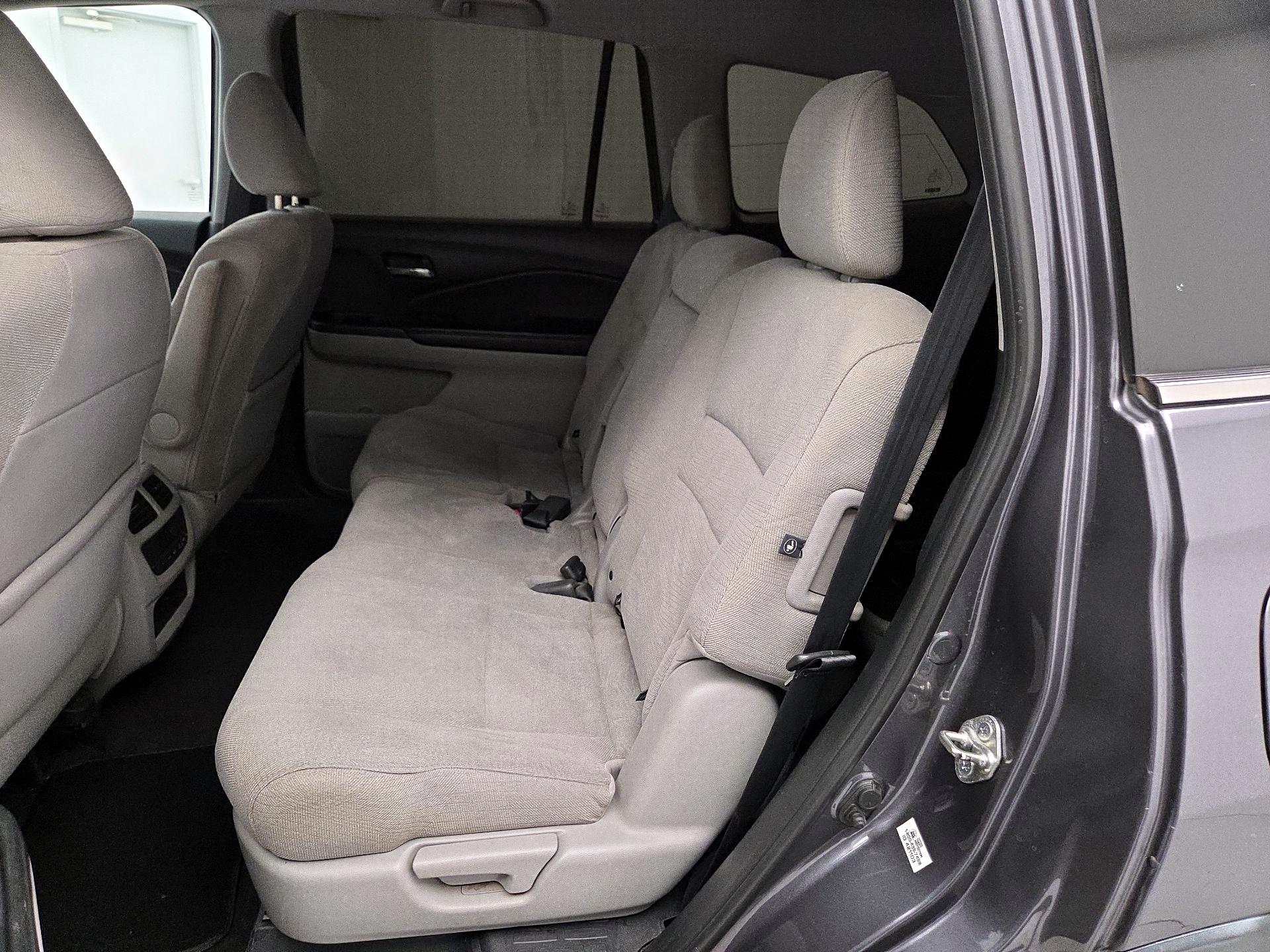 Thumbnail: 2018 Honda Pilot - 19