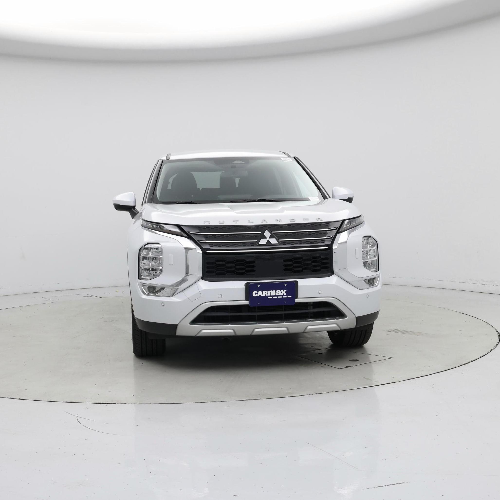 Thumbnail: 2023 Mitsubishi Outlander - 5