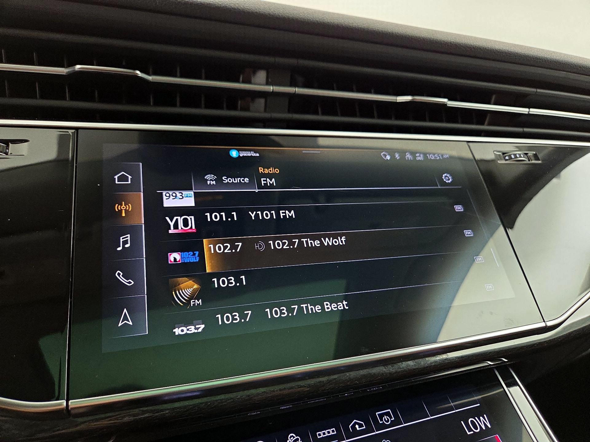 Thumbnail: 2023 Audi Q8 - 16