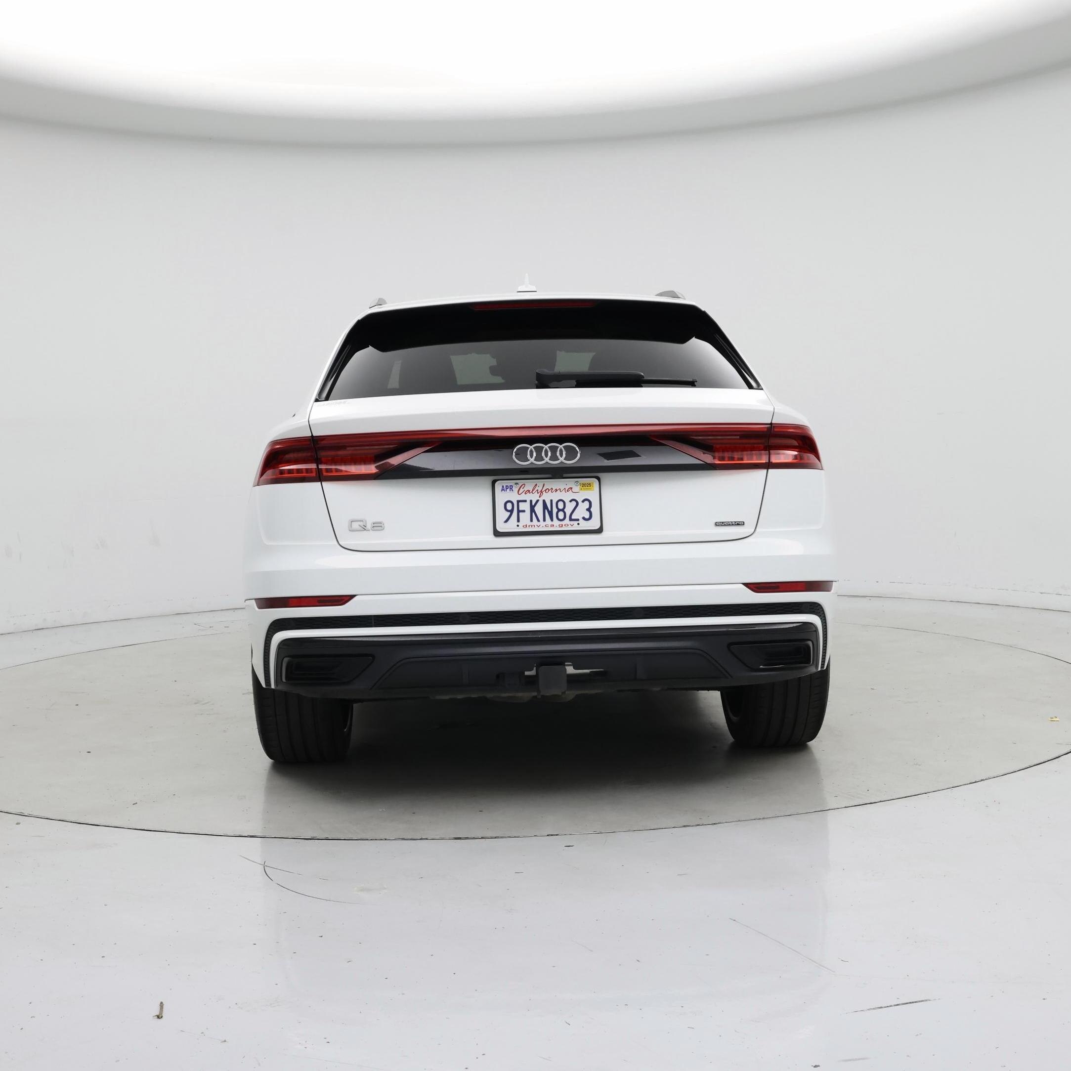 Thumbnail: 2023 Audi Q8 - 6