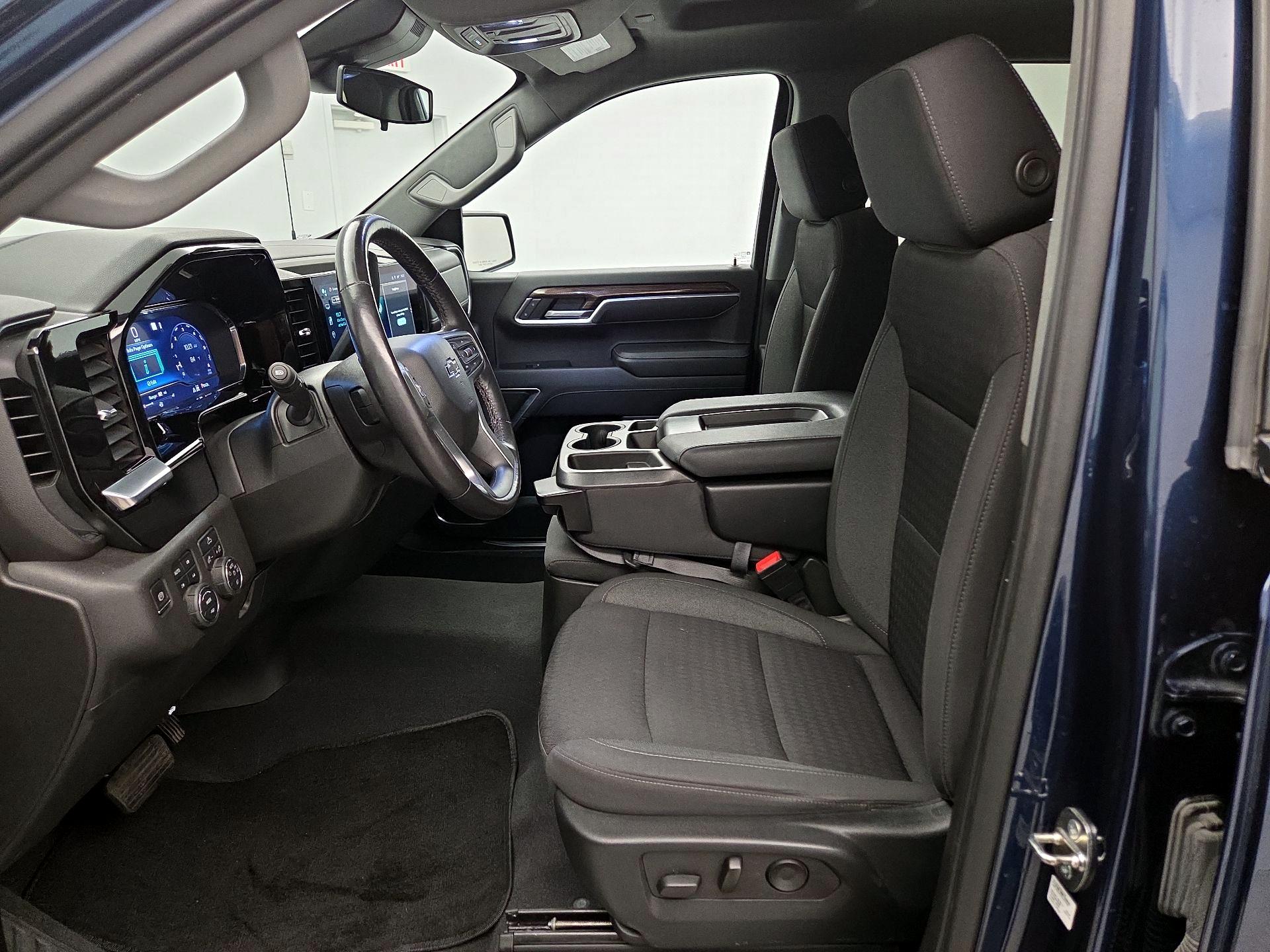 Thumbnail: 2022 Chevrolet Silverado 1500 - 11