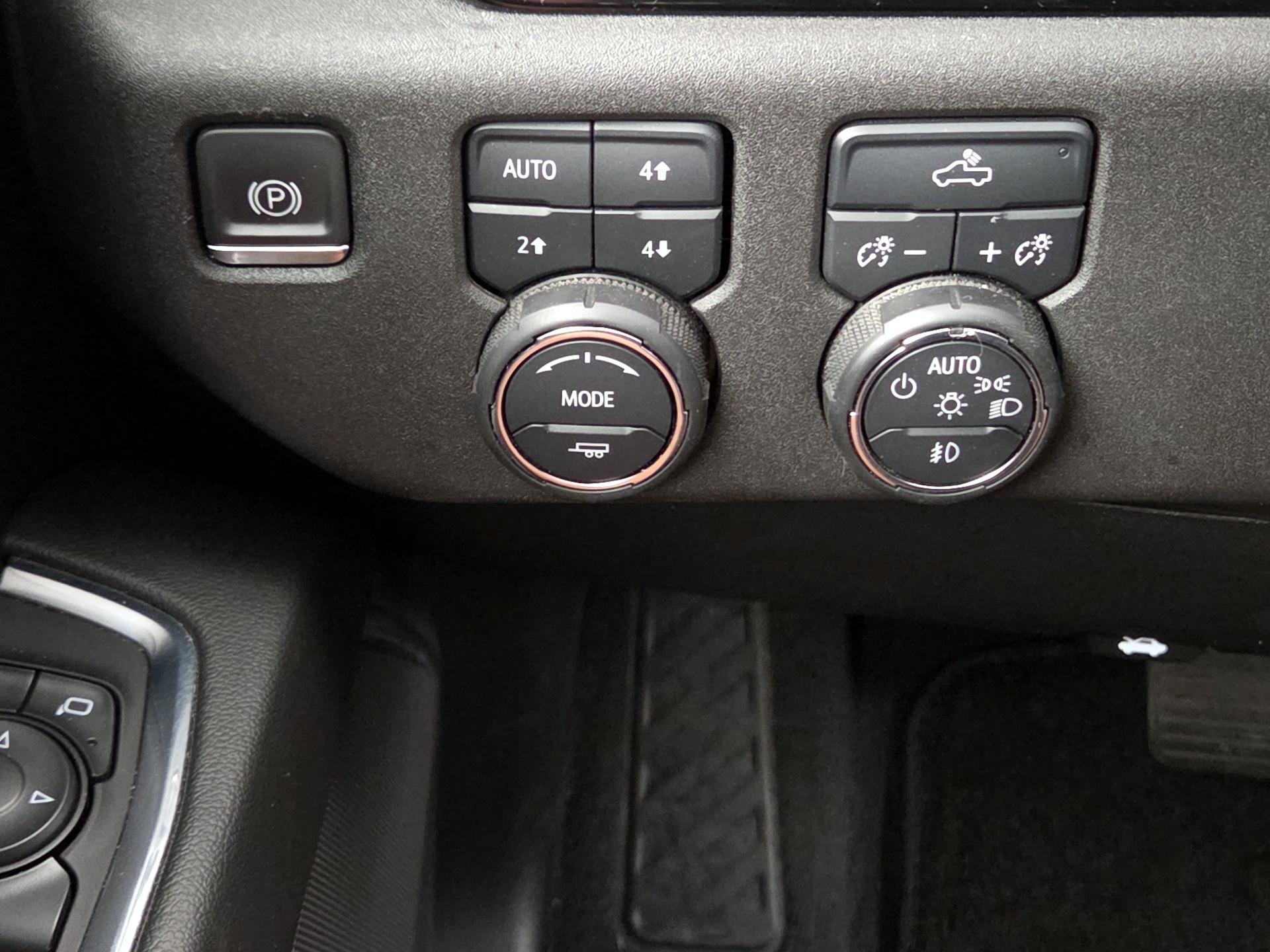 Thumbnail: 2022 Chevrolet Silverado 1500 - 13