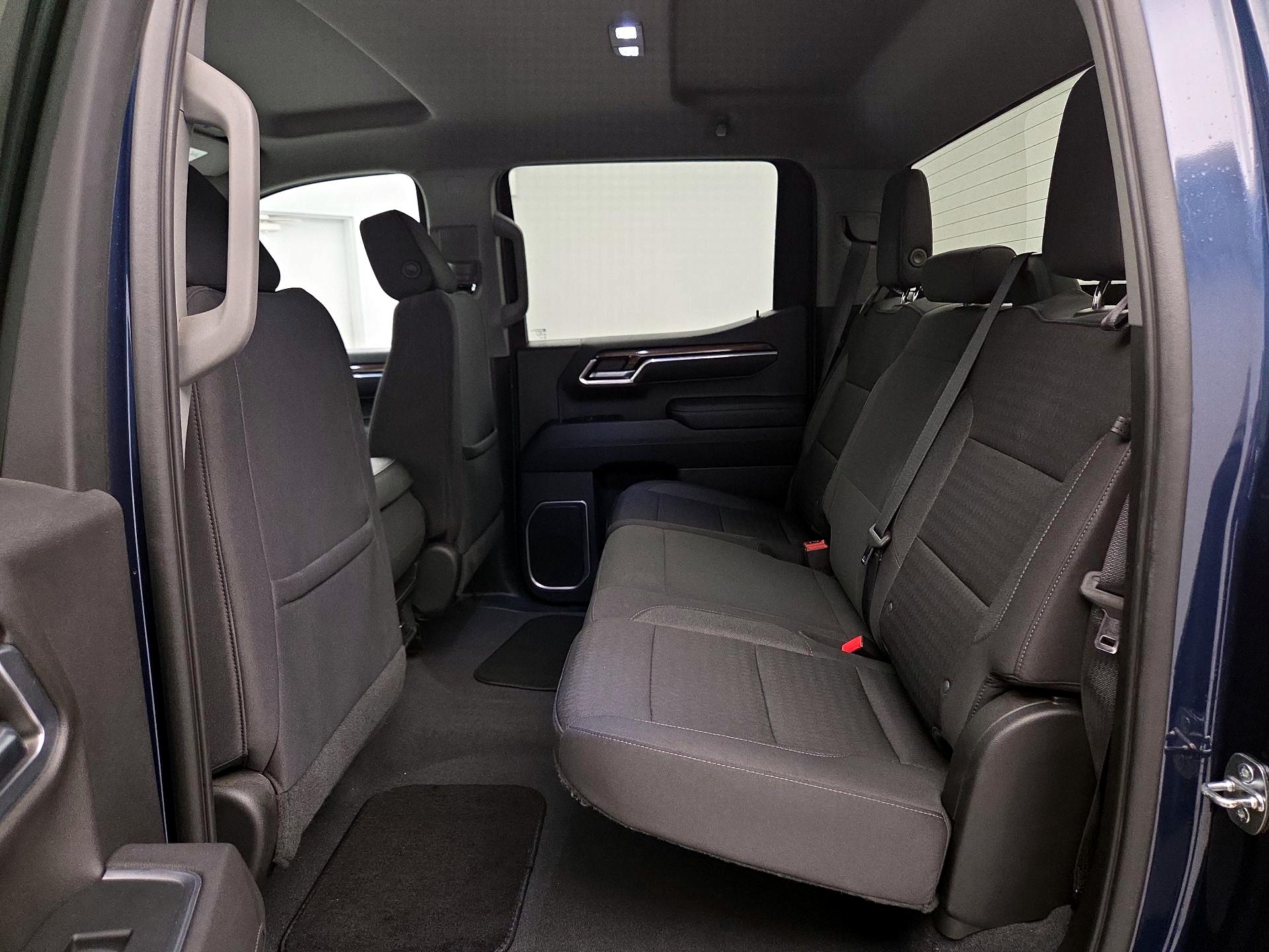 Thumbnail: 2022 Chevrolet Silverado 1500 - 19