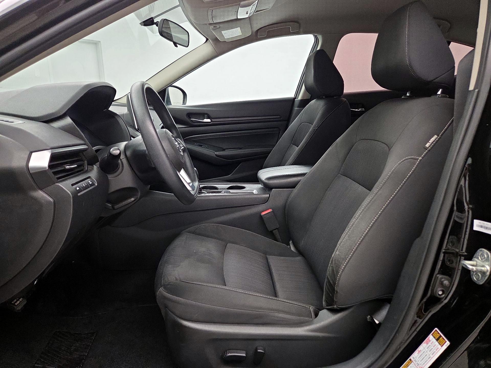 Thumbnail: 2019 Nissan Altima - 11