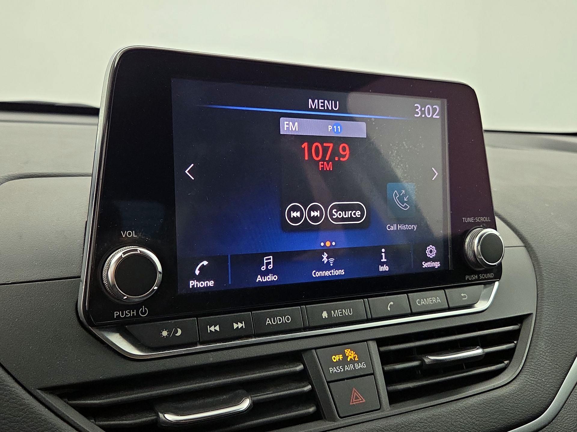 Thumbnail: 2019 Nissan Altima - 15