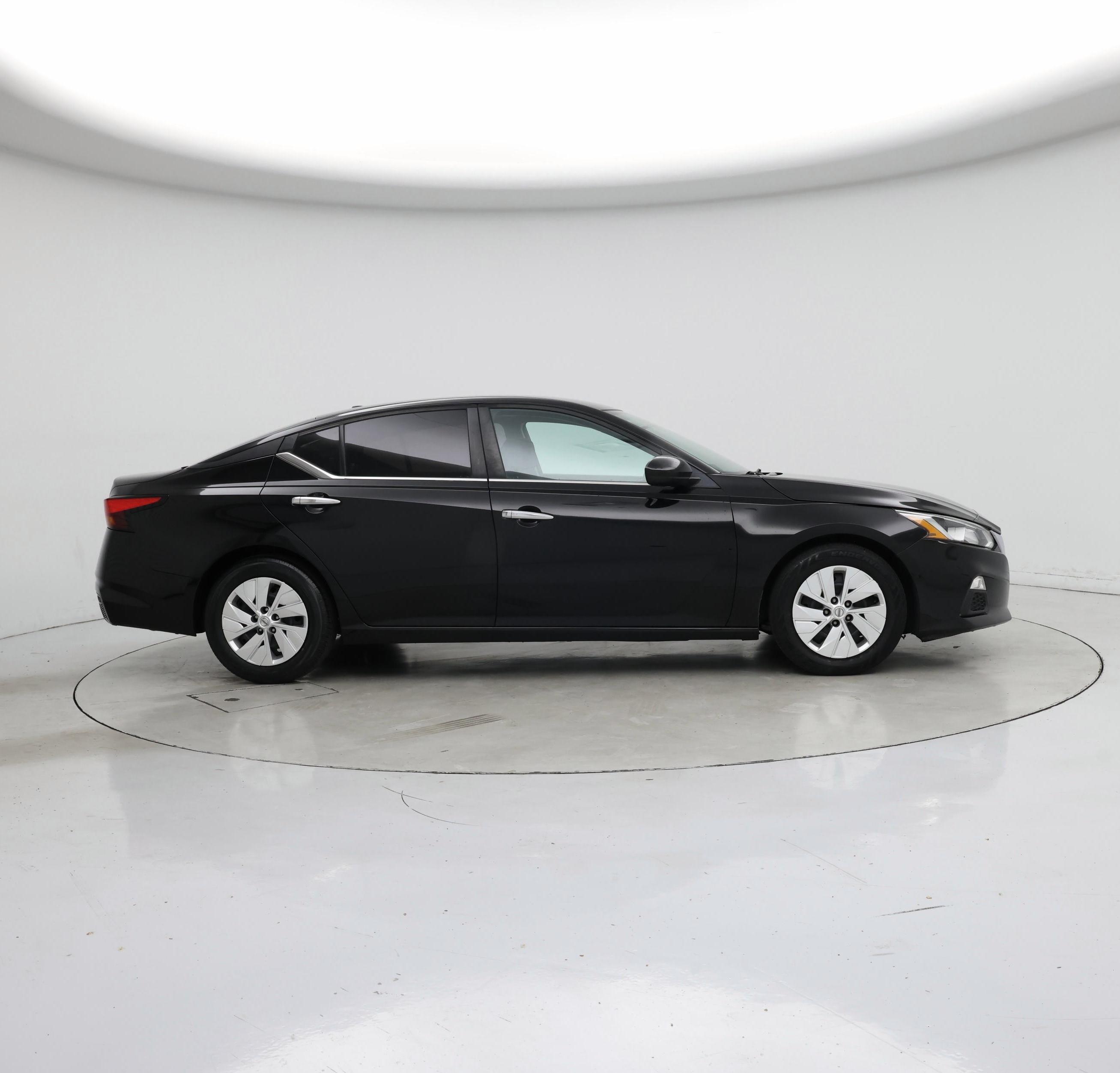 Thumbnail: 2019 Nissan Altima - 7