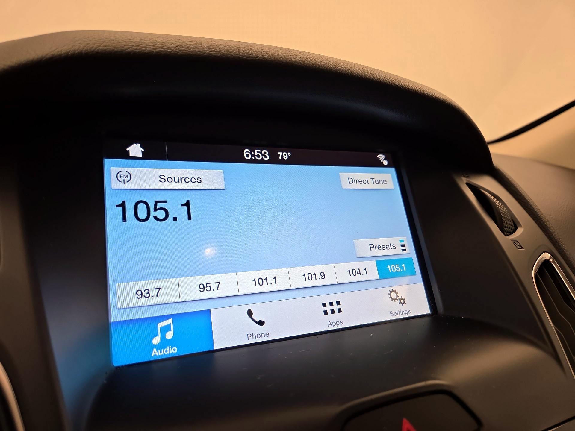 Thumbnail: 2016 Ford Focus - 15